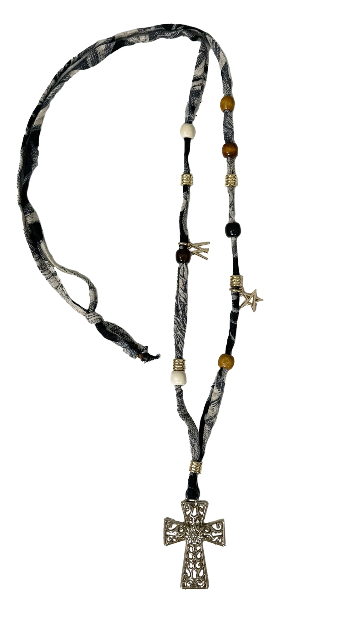 COLLANA IN FANTASIA CON PIETRE E PERLINE