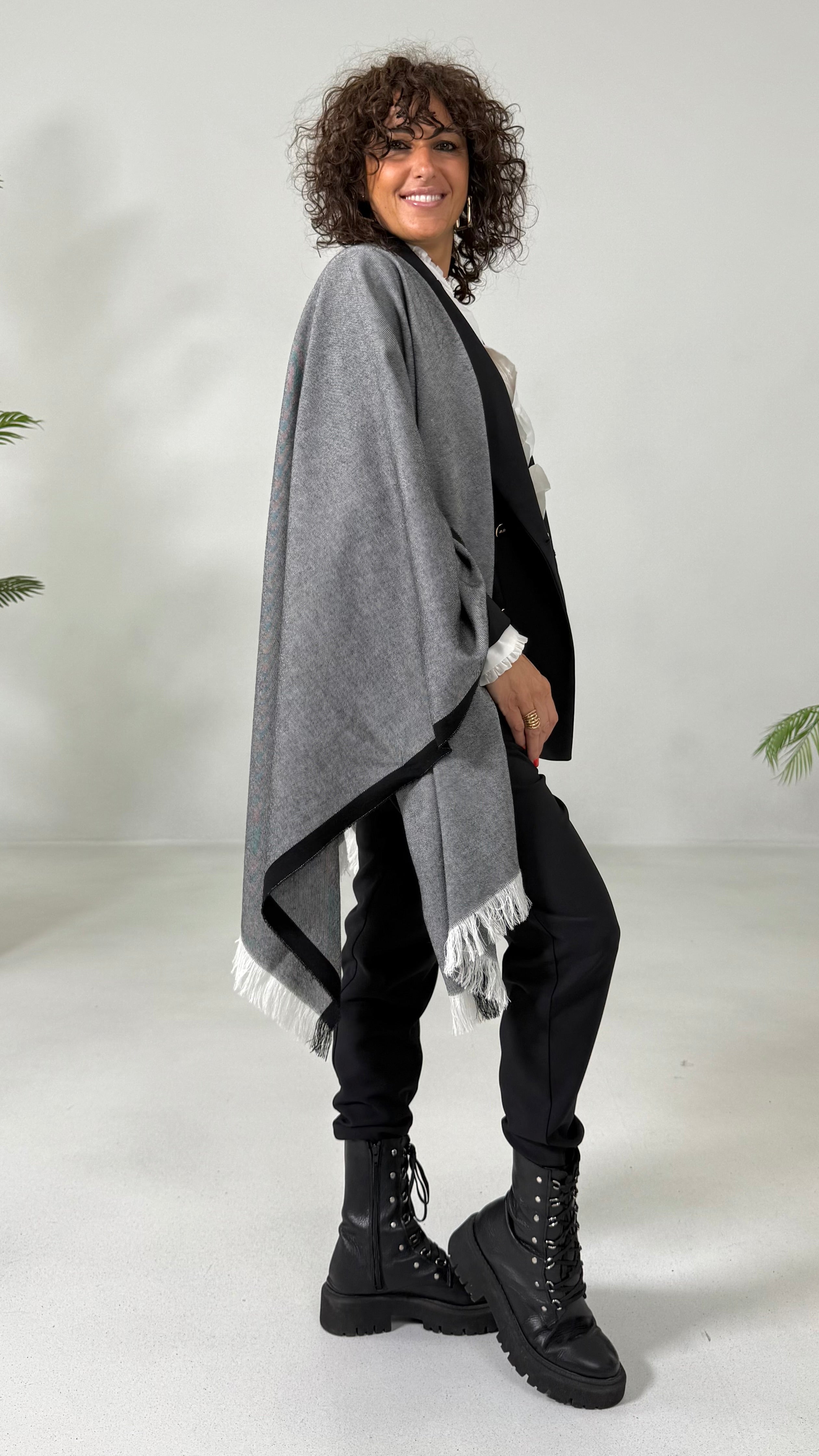 MANTELLA PONCHO COCCOLA