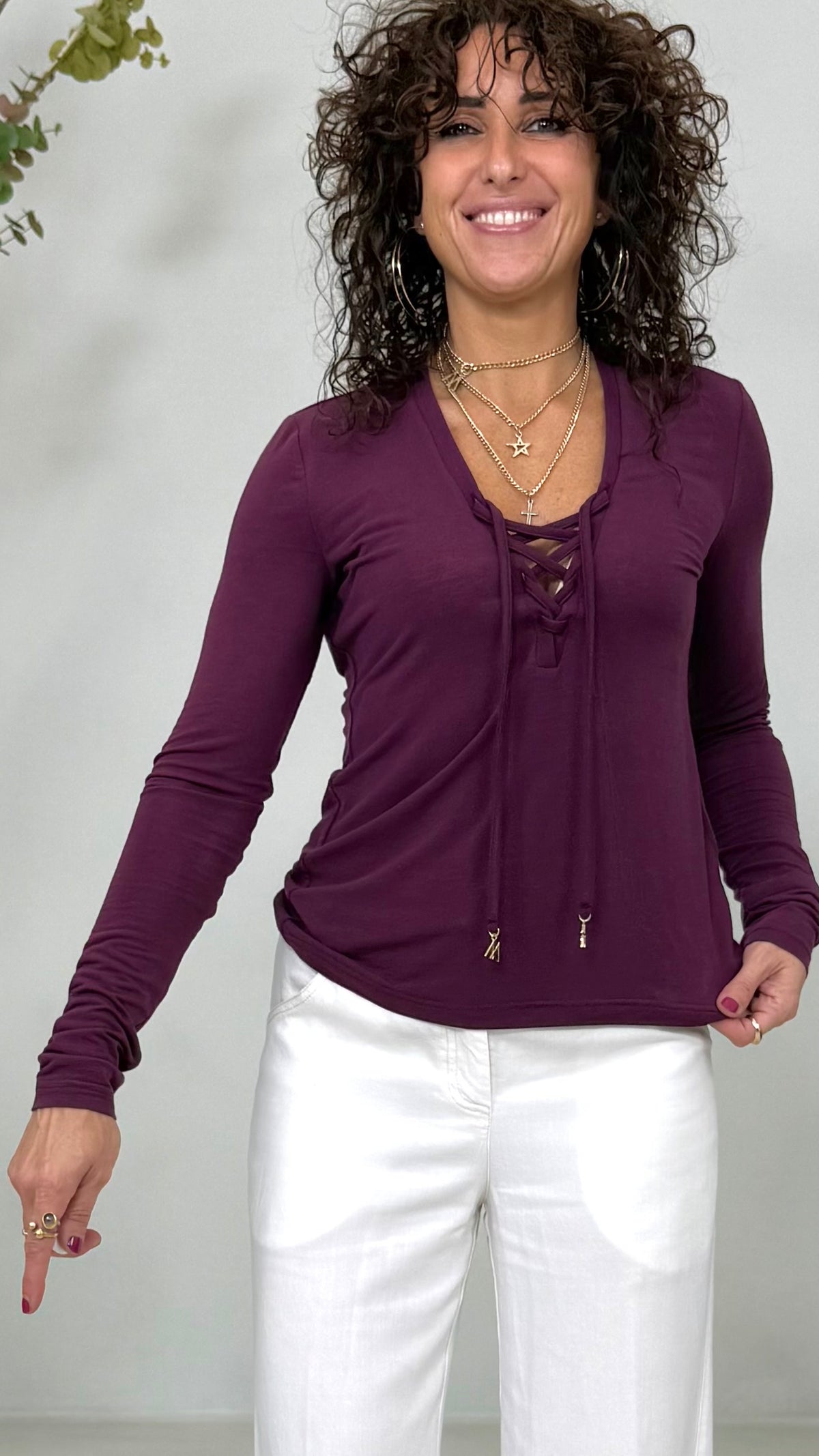 T-SHIRT LACCI SCOLLO IN LYOCELL E LANA