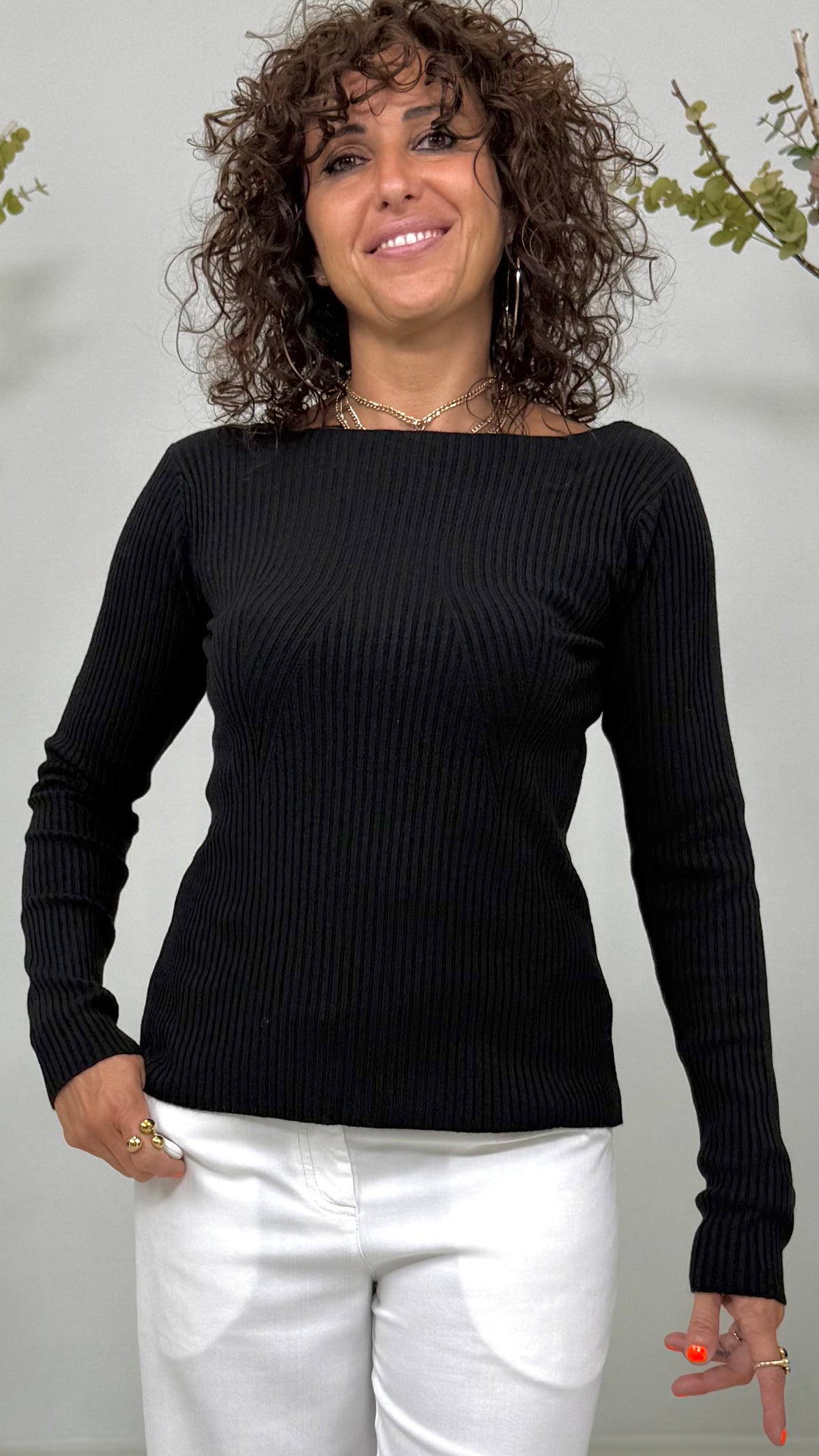 MAGLIA COSTINA SLIM SCOLLO A BARCHETTA IN CALDA VISCOSA