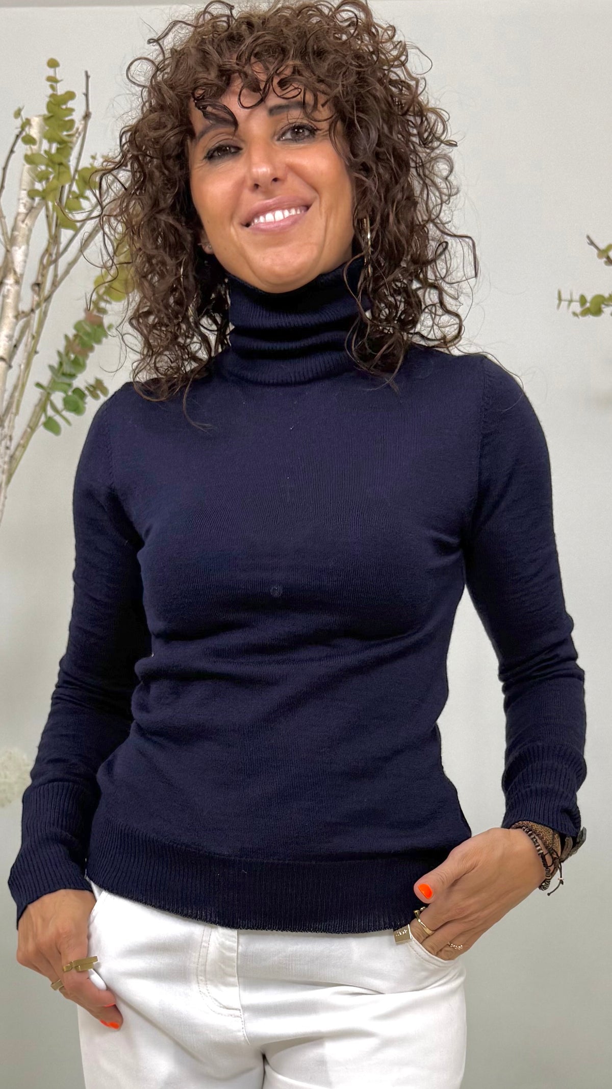 MAGLIA BASIC IN MERINOS CON COLLO ALTO