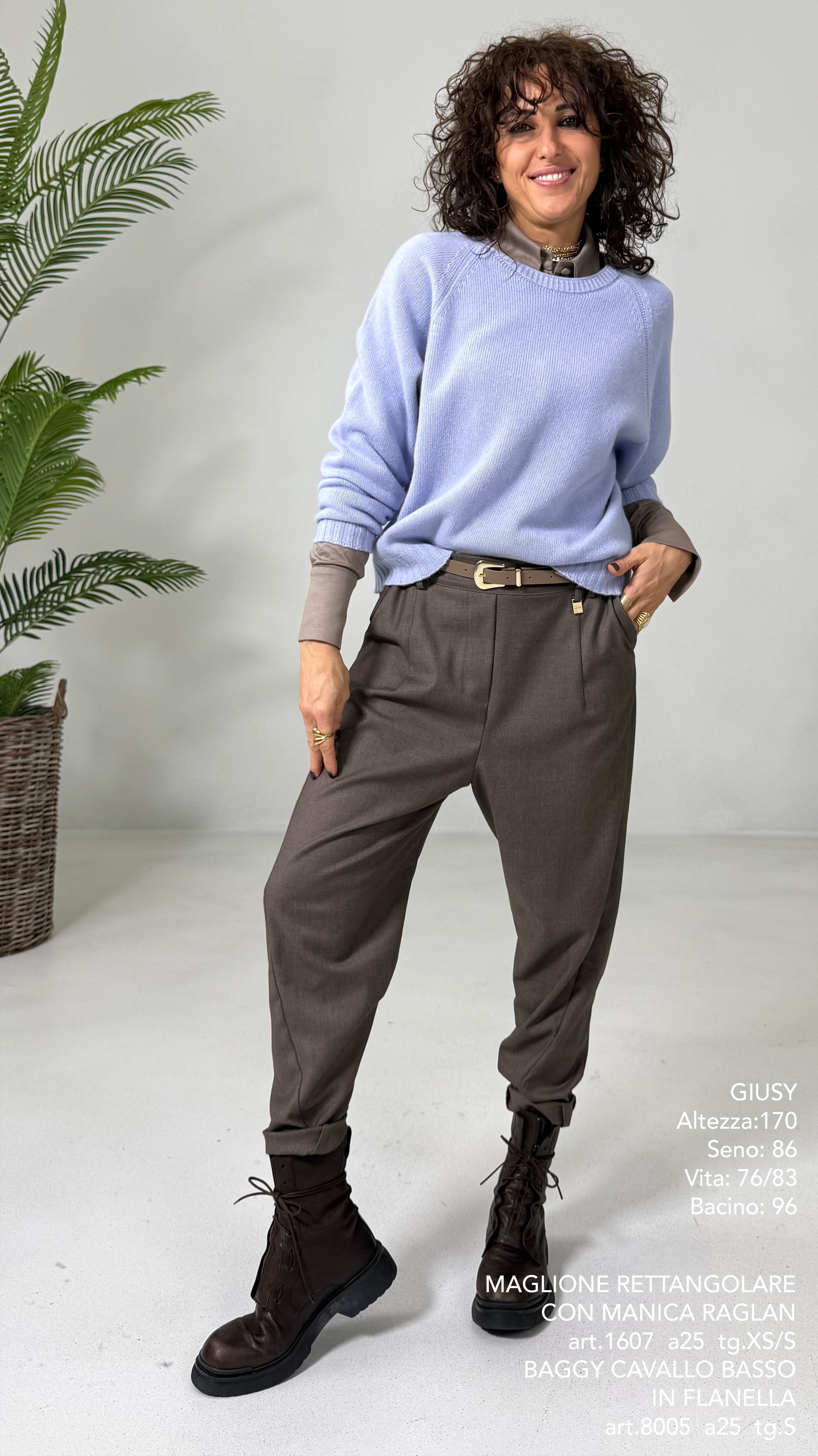 MAGLIONE RETTANGOLARE CON MANICA RAGLAN IN LANA CARDATA