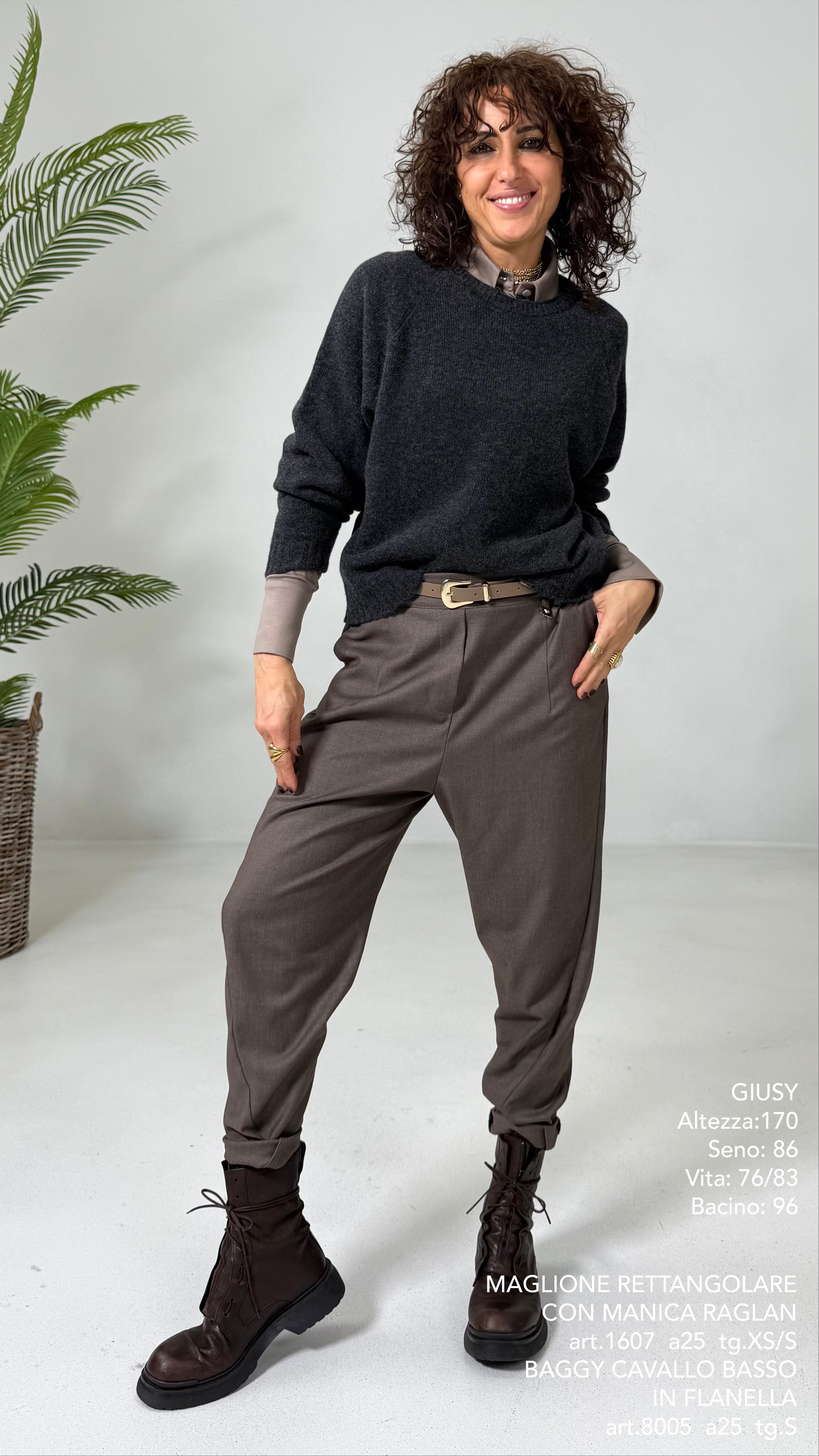 MAGLIONE RETTANGOLARE CON MANICA RAGLAN IN LANA CARDATA