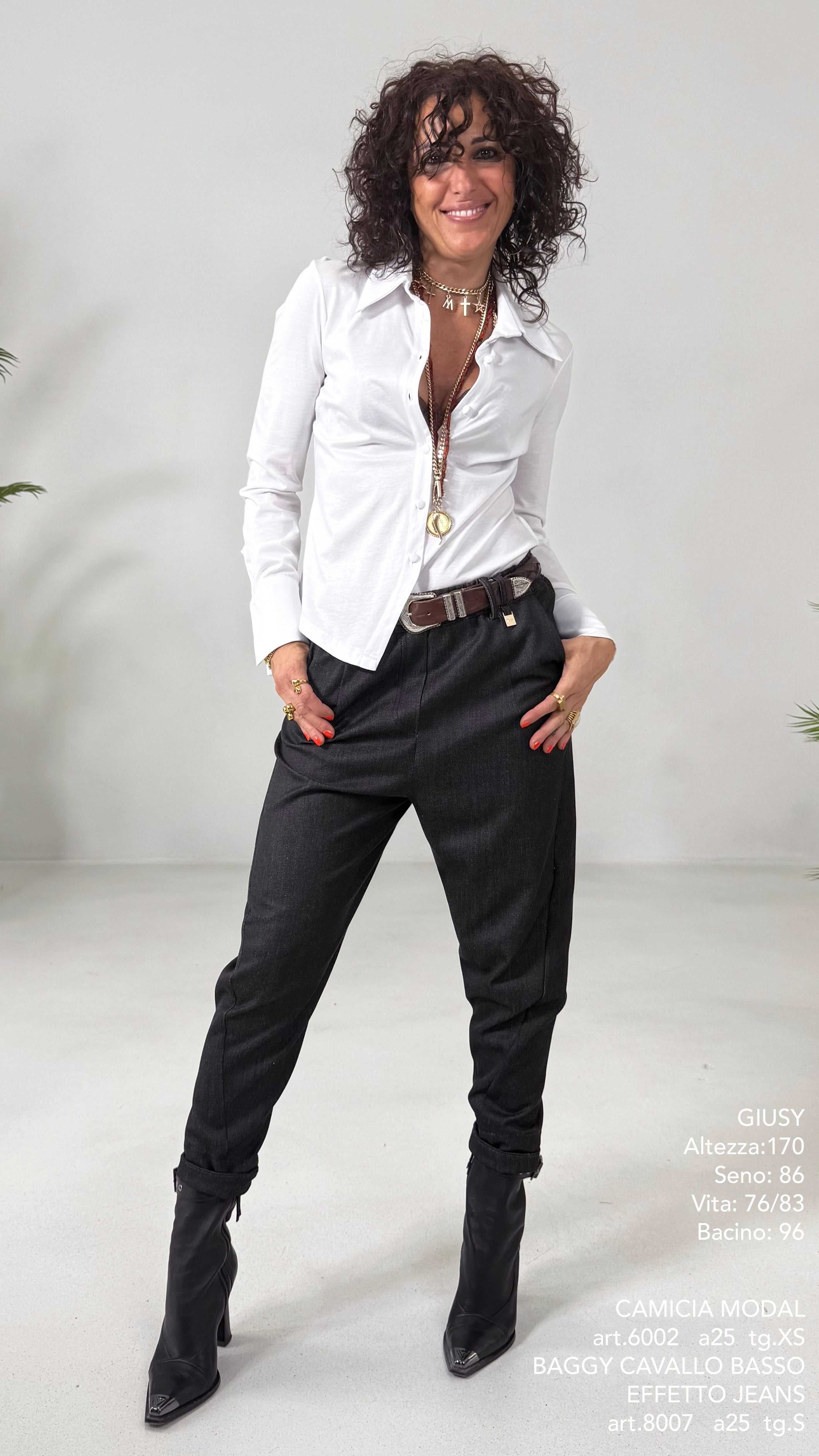 BAGGY CON CAVALLO BASSO IN MAGLIA TECNICA EFFETTO JEANS