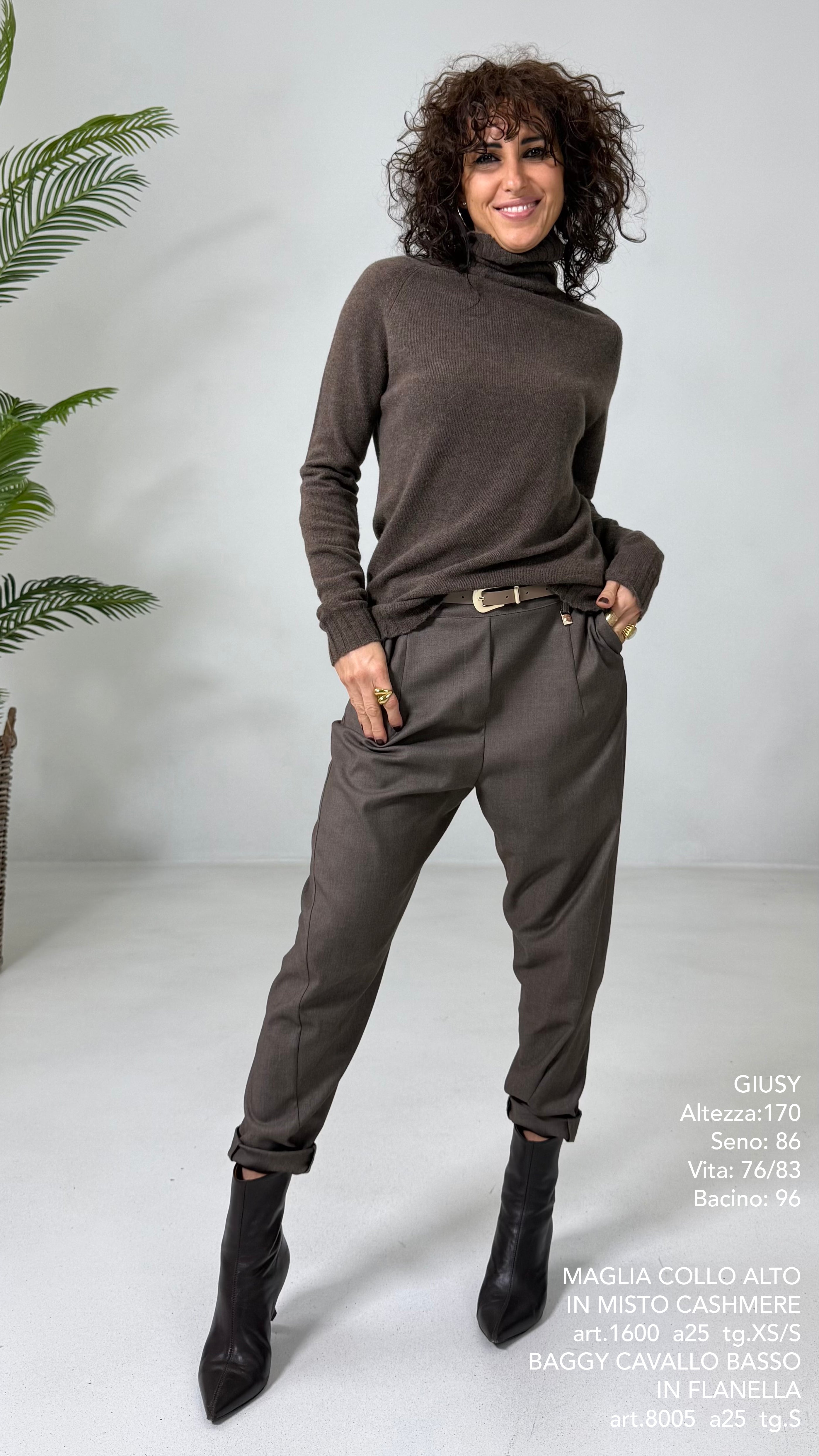 MAGLIA BASIC COLLO ALTO IN MISTO CASHMERE