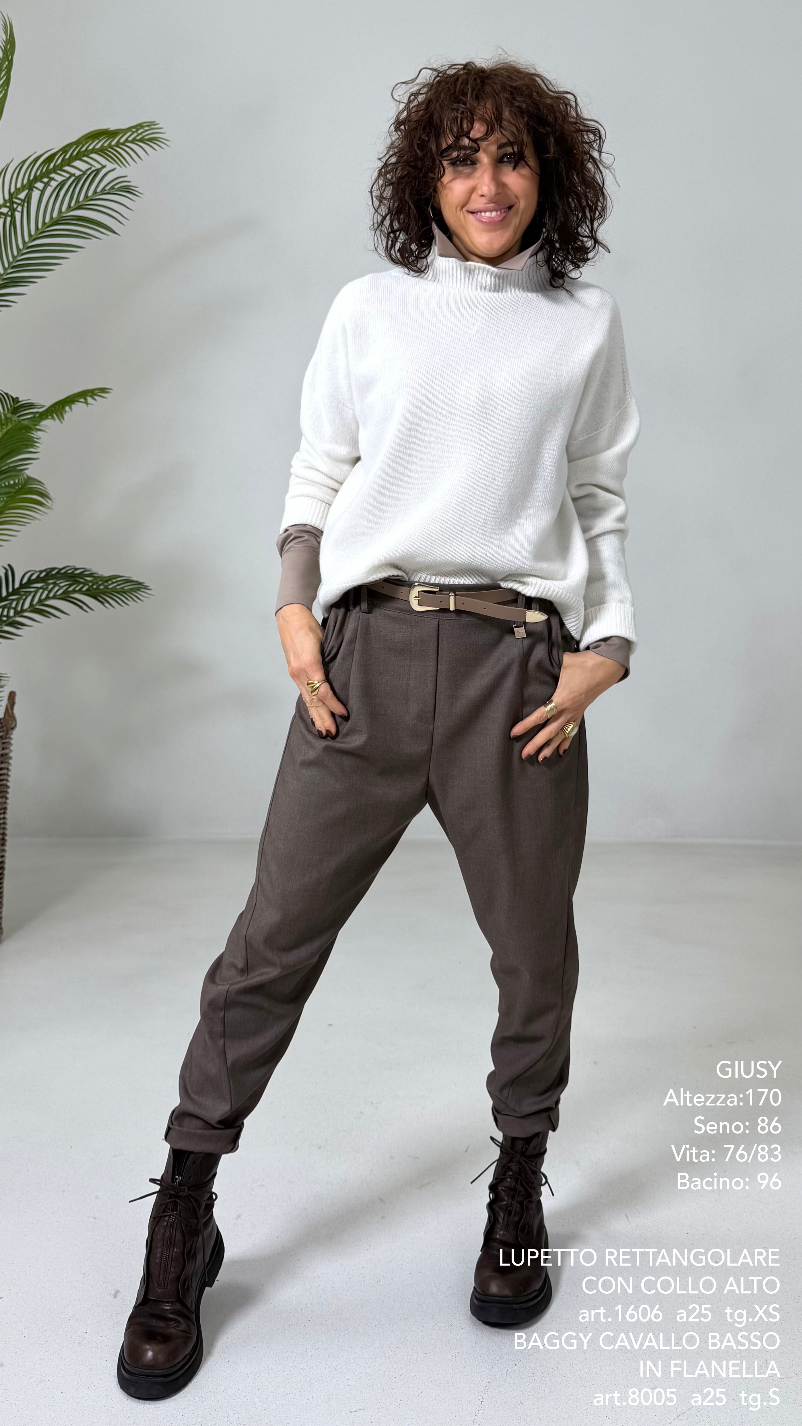 LUPETTO RETTANGOLARE IN LANA CARDATA