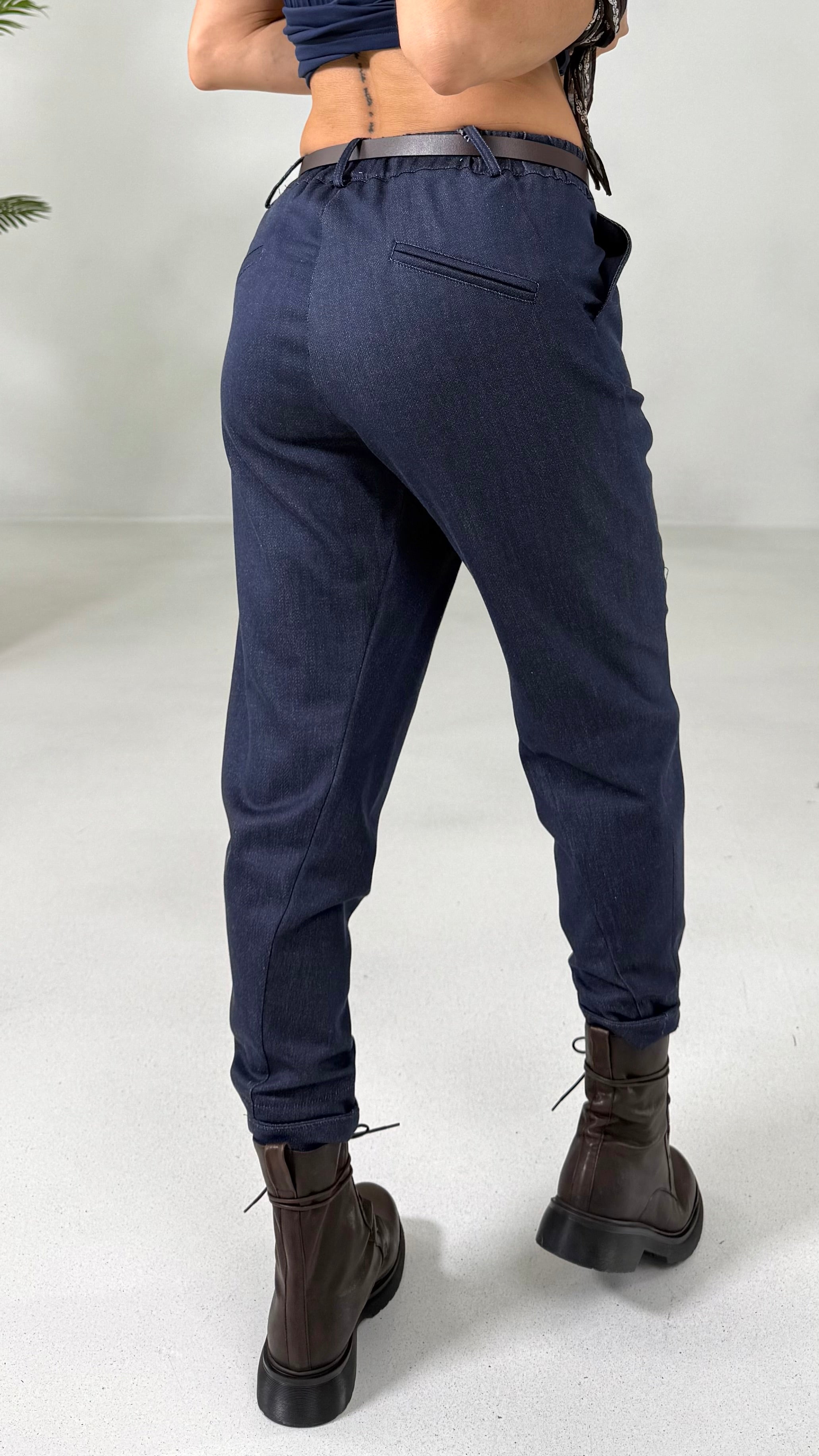 BAGGY CON CAVALLO BASSO IN MAGLIA TECNICA EFFETTO JEANS