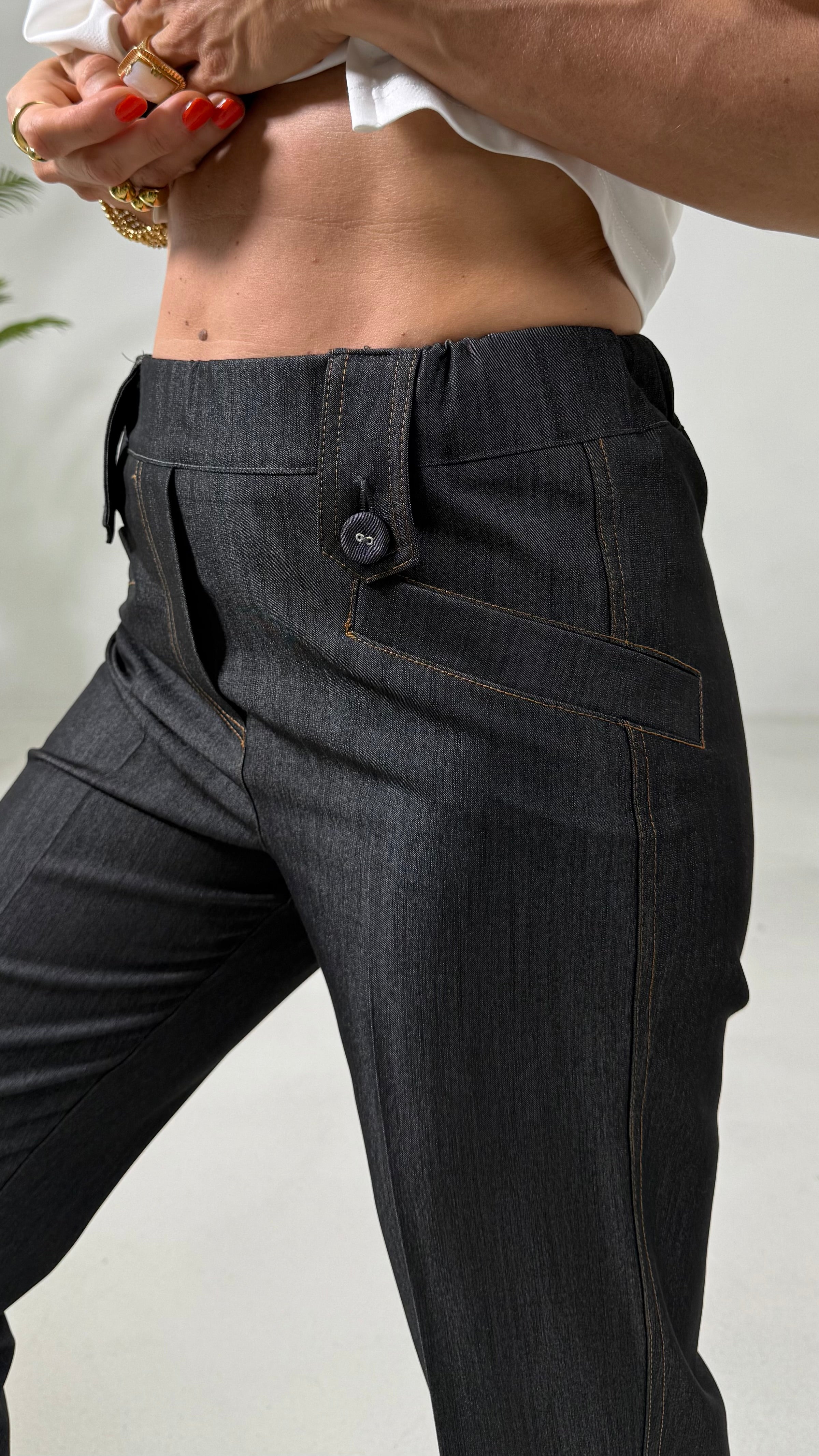 BASIC IN TESSUTO JEANS SLEGATO