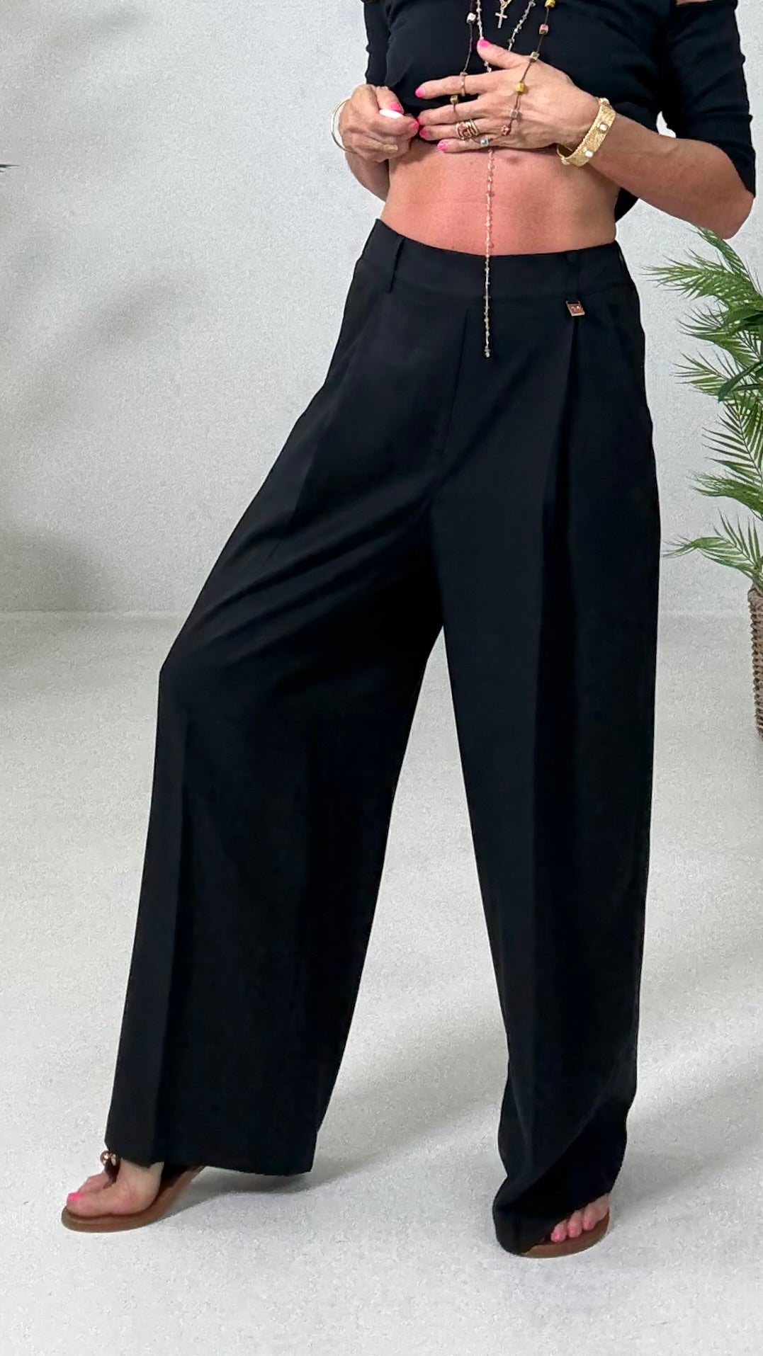 839 P25 NERO PANTALONE PALAZZO CON PIEGONE IN TWILL LYOCELL