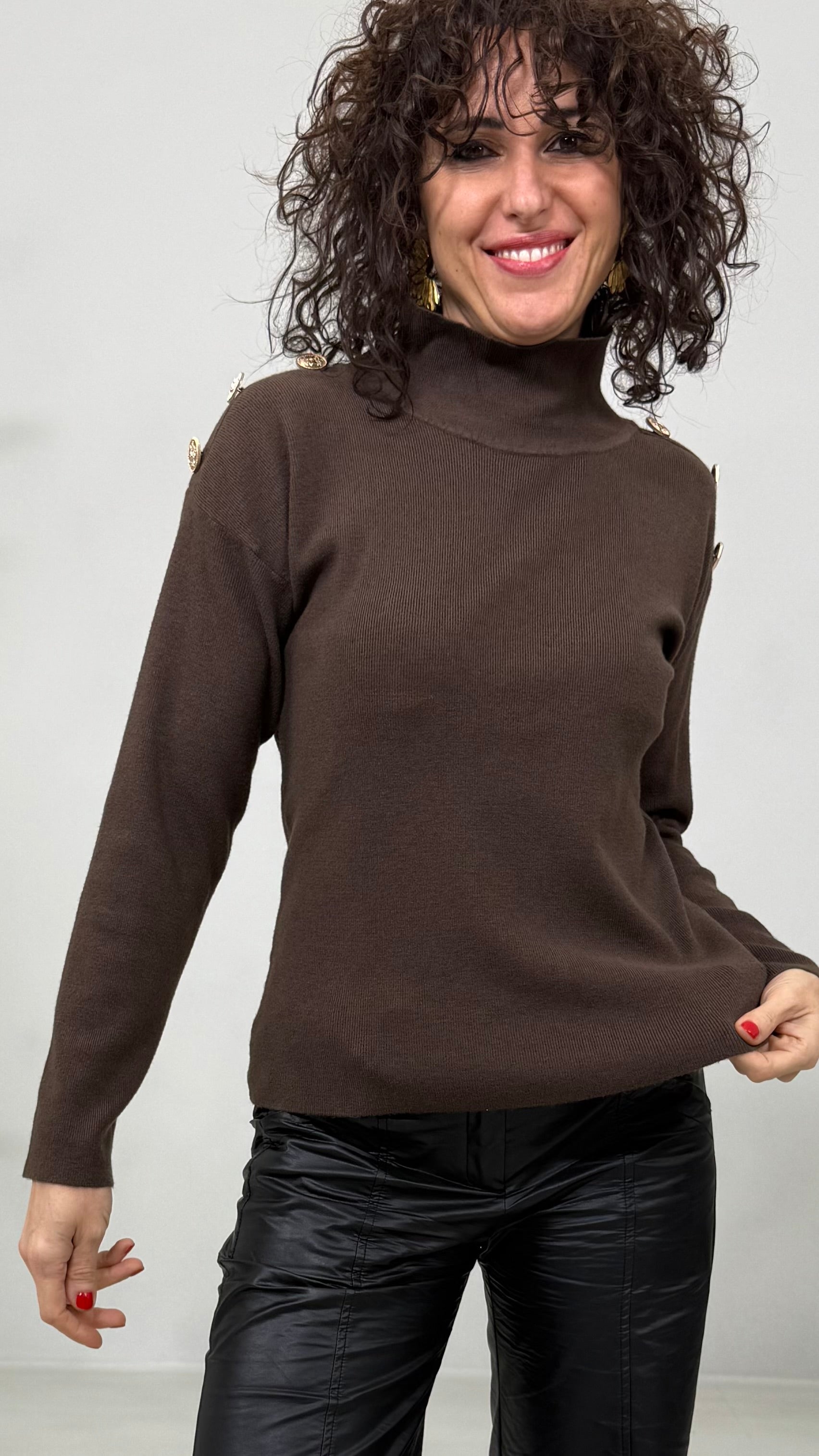 MAGLIONCINO CALDA VISCOSA BOTTONI SPALLE