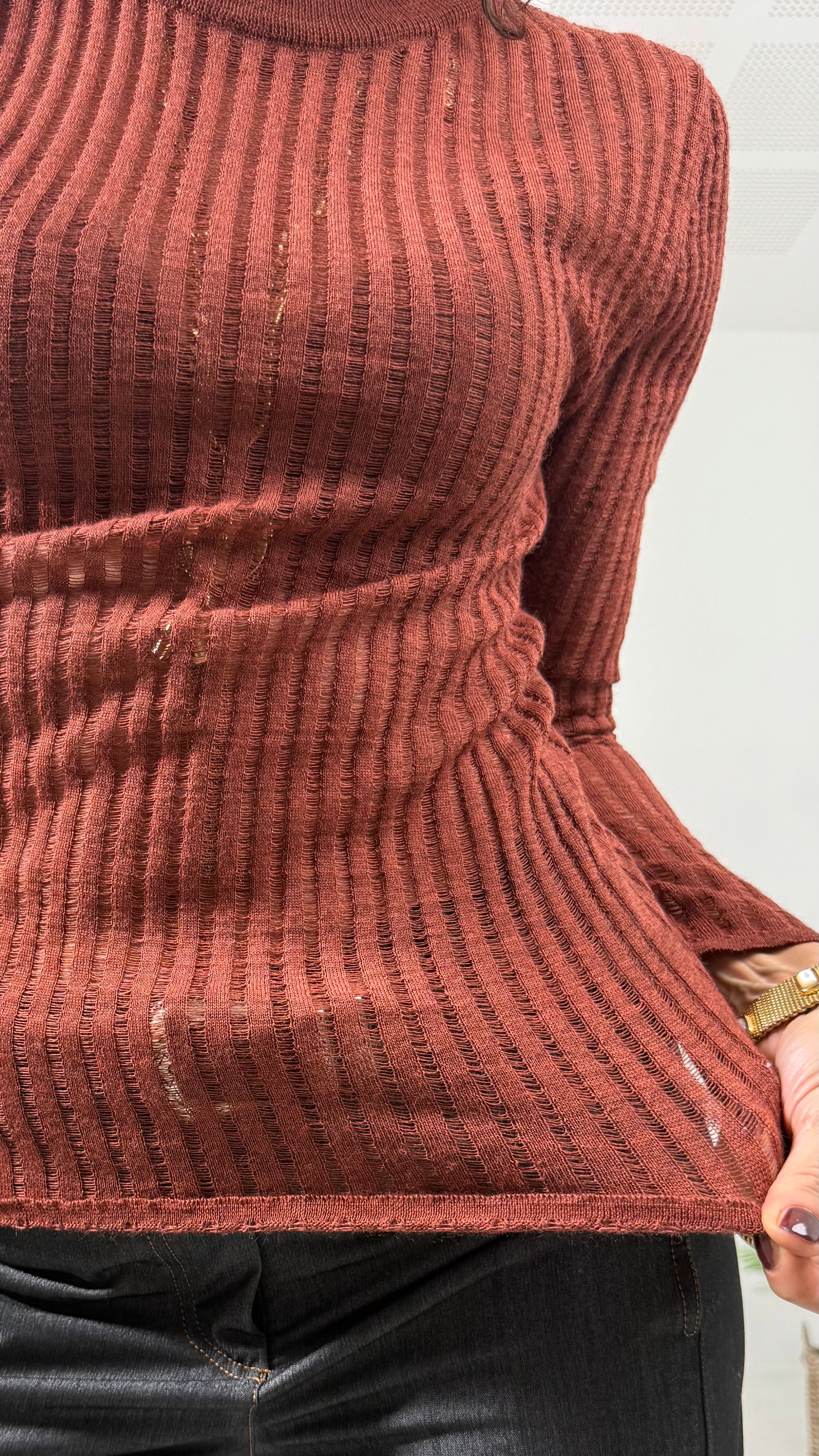 LUPETTO IN LANA VISCOSA PUNTO TRAFORATO