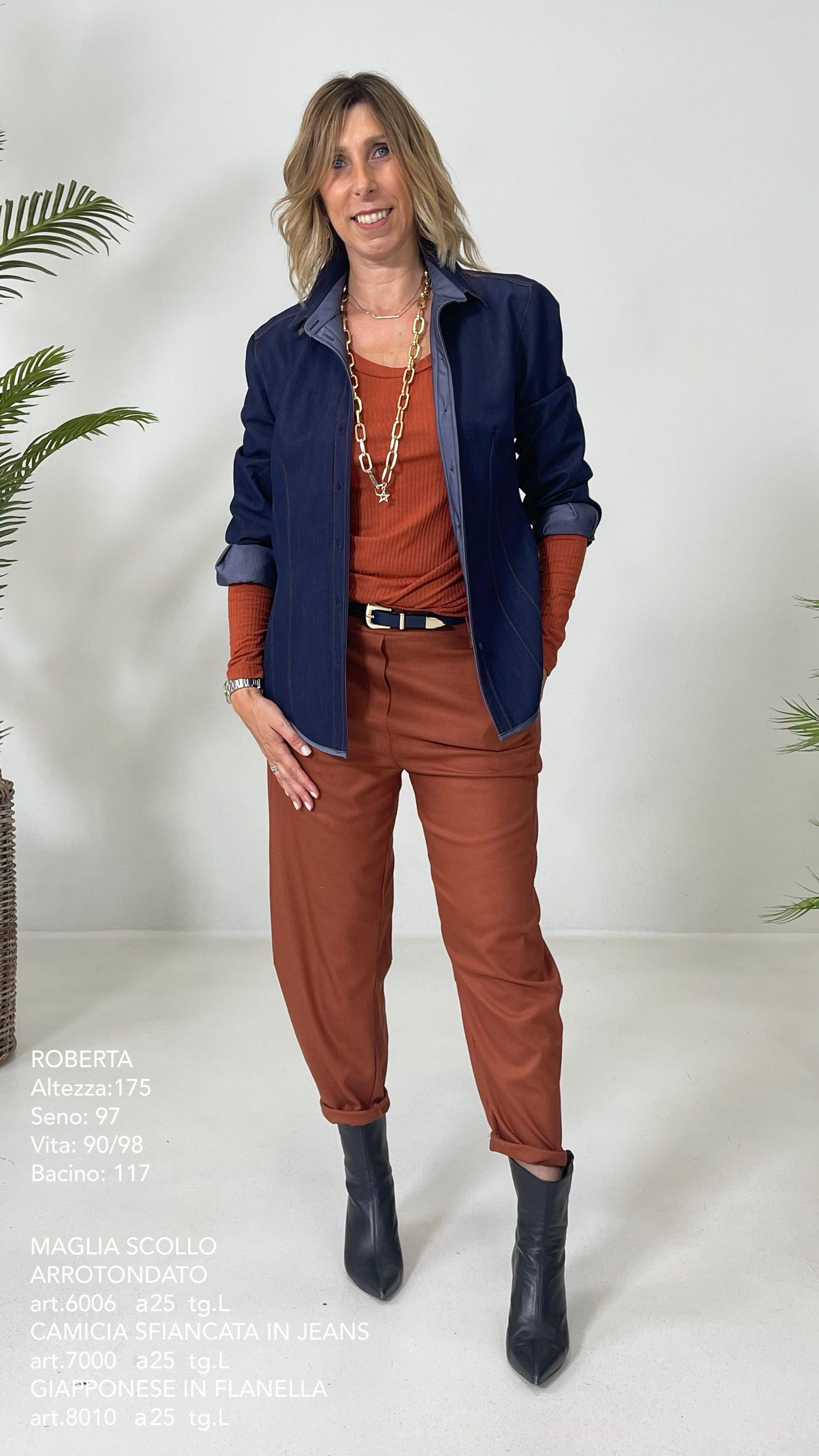 MAGLIA SCOLLO ARROTONDATO IN JERSEY A COSTINA IN MISTO CASHMERE