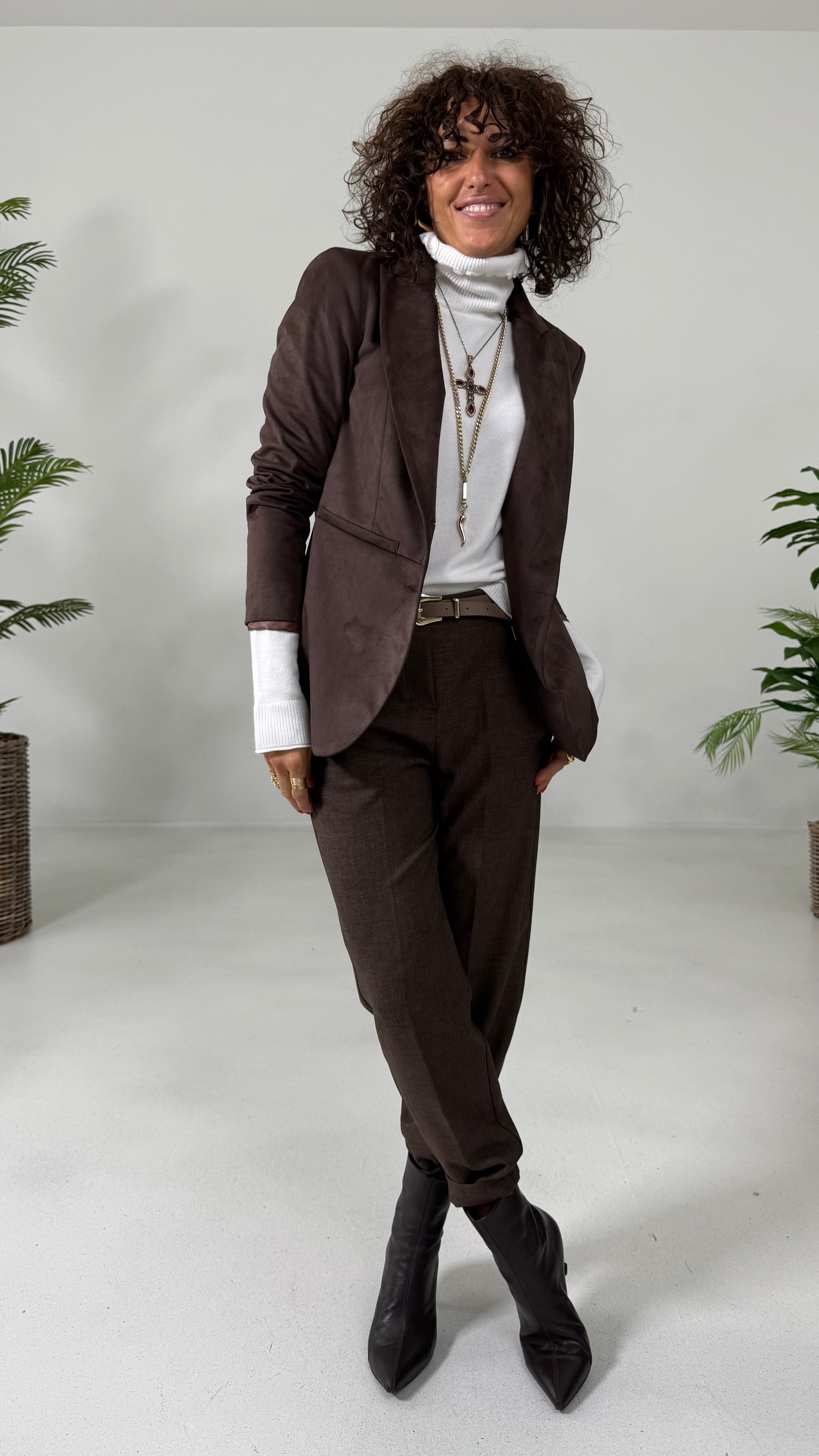 MAGLIA BASIC COLLO ALTO IN CALDA VISCOSA