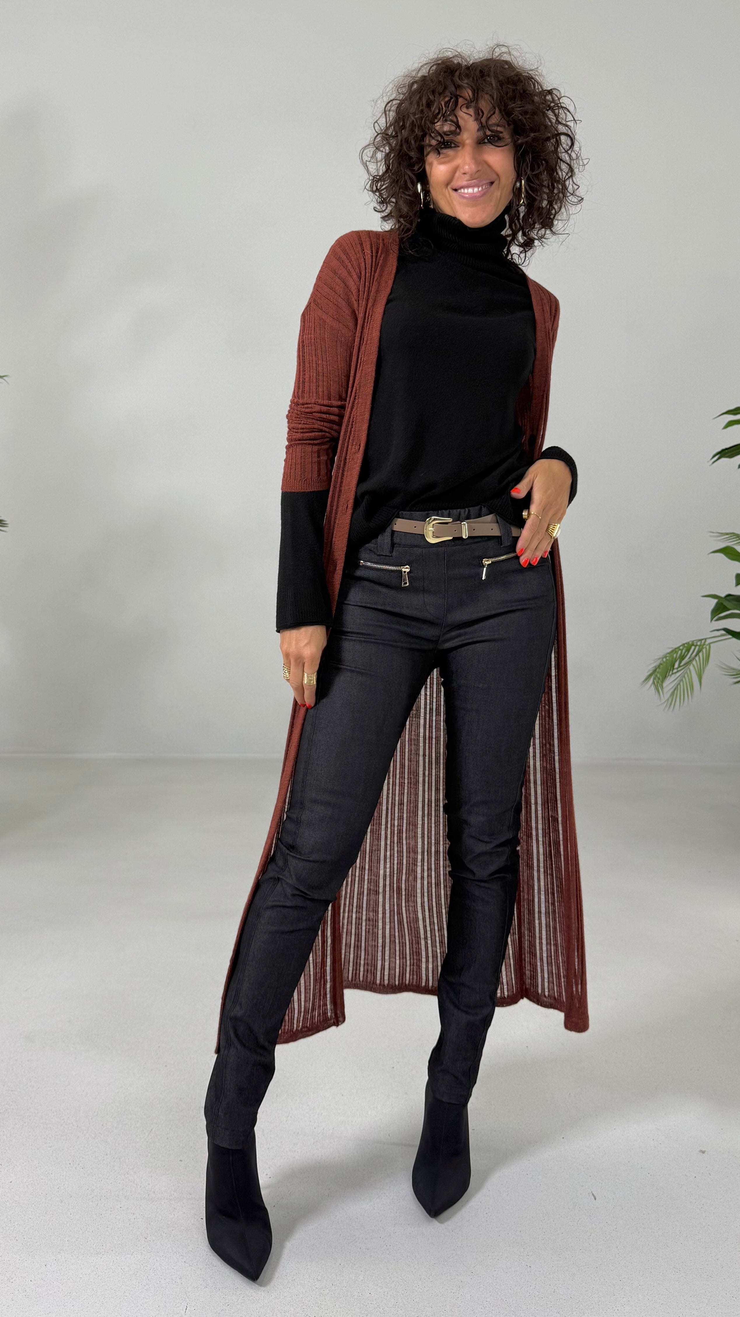 MAGLIA BASIC COLLO ALTO IN CALDA VISCOSA