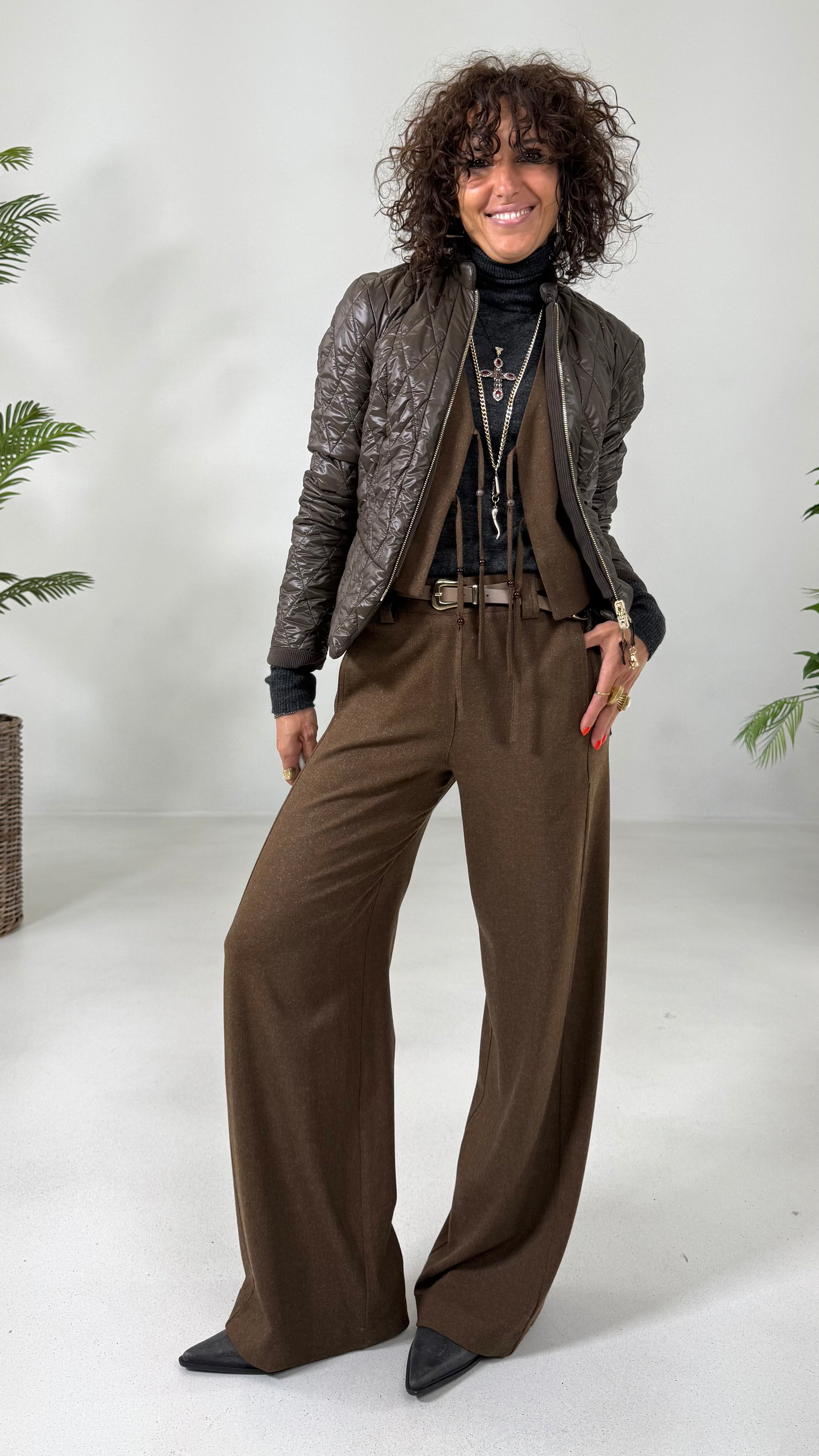MAGLIA BASIC COLLO ALTO IN LANA VISCOSA