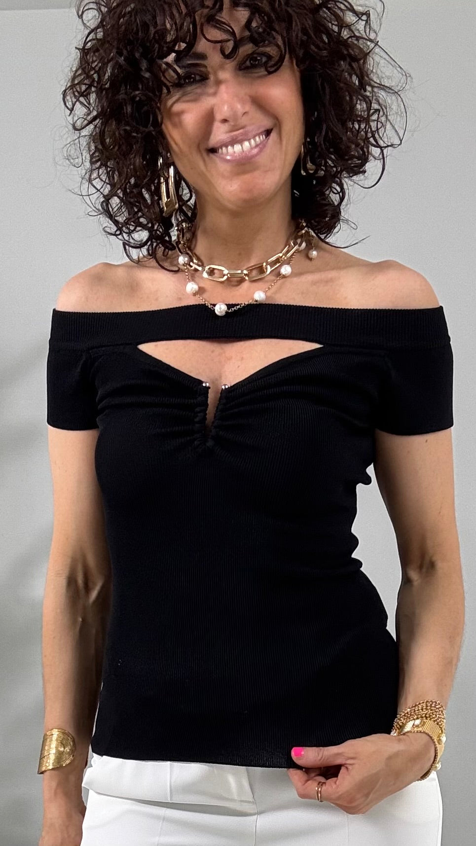 132 P25 NERO MAGLIA SCOLLO SHIFFER IN VISCOSA ELASTICA CON ARRICCI SENO