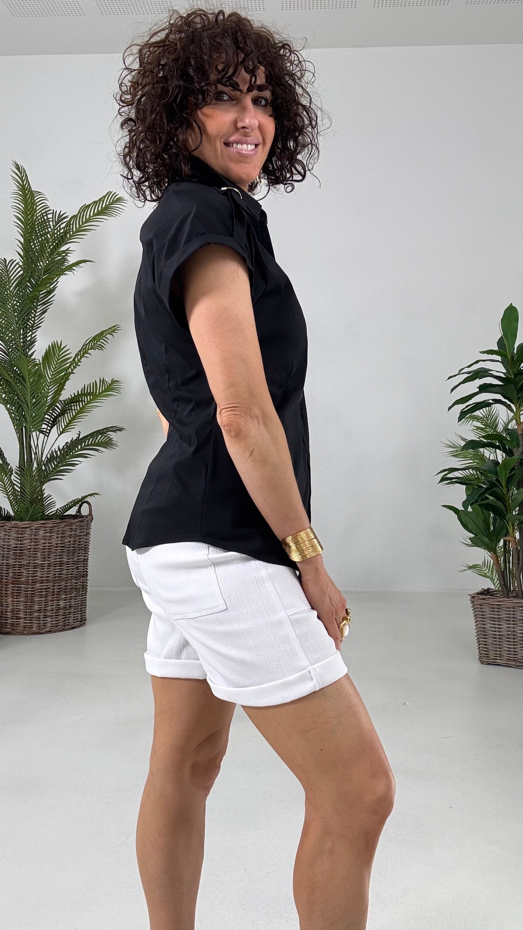706 P25 NERO CAMICIA CON MANICA SCESA IN PELLE D UOVO
