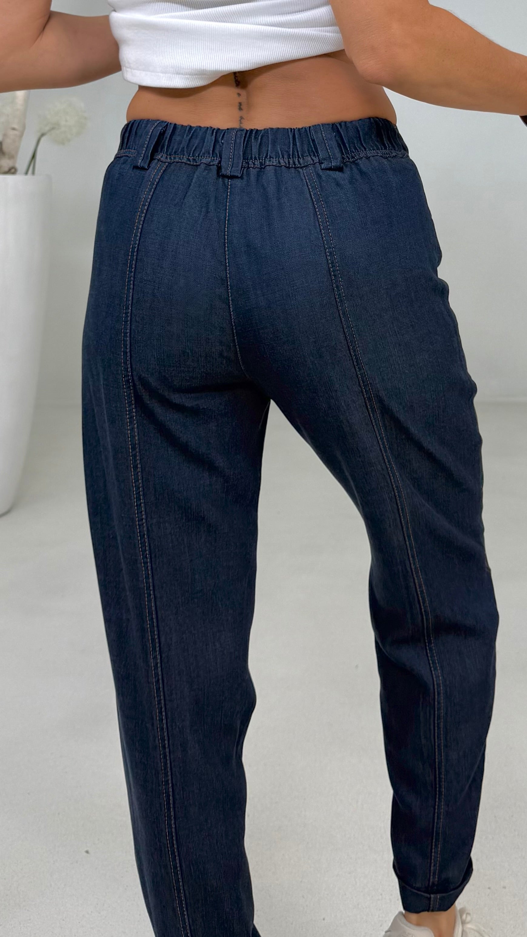BAGGY CON TASCONI IN JEANS LYOCELL