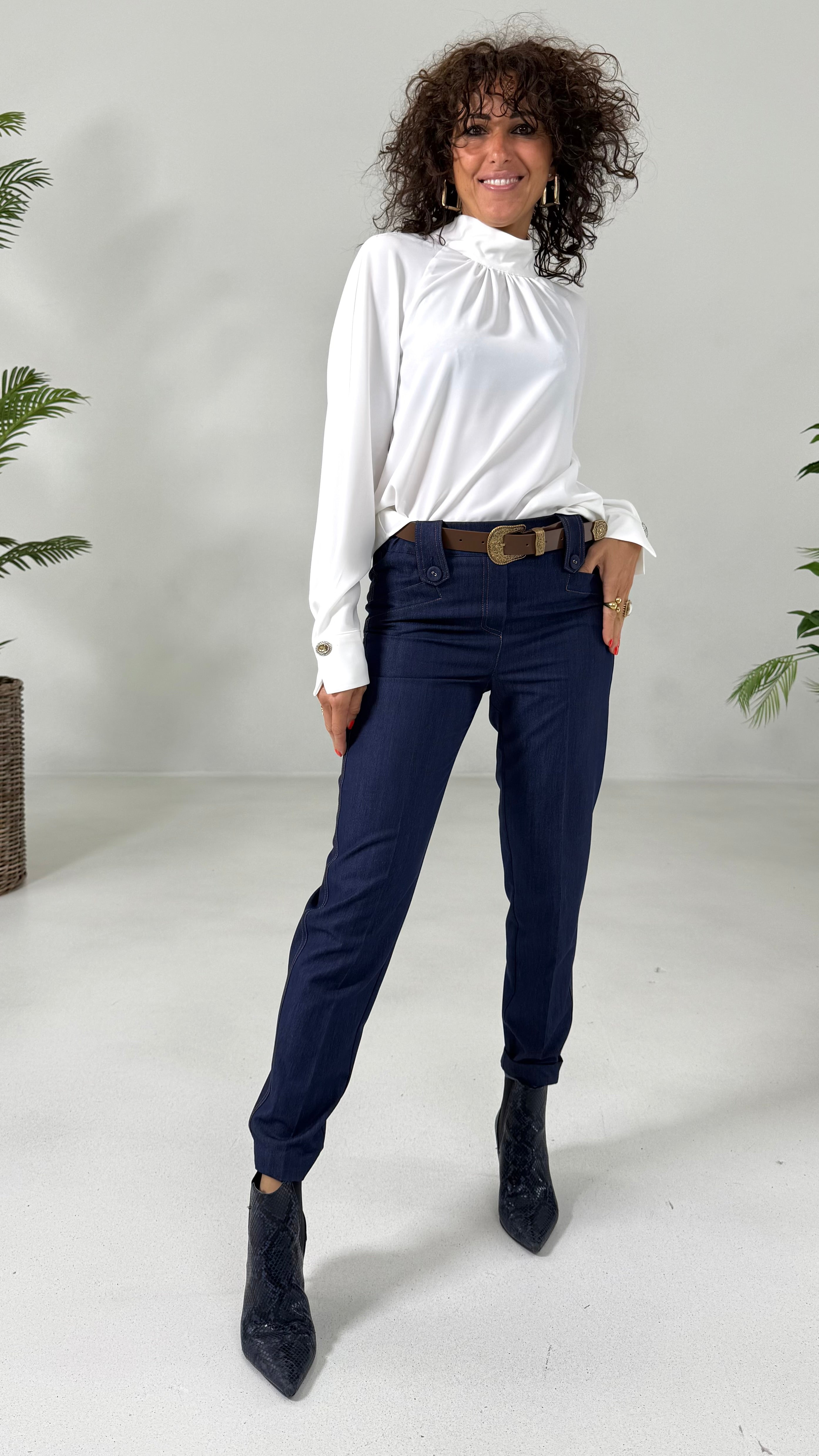 BASIC IN TESSUTO JEANS SLEGATO