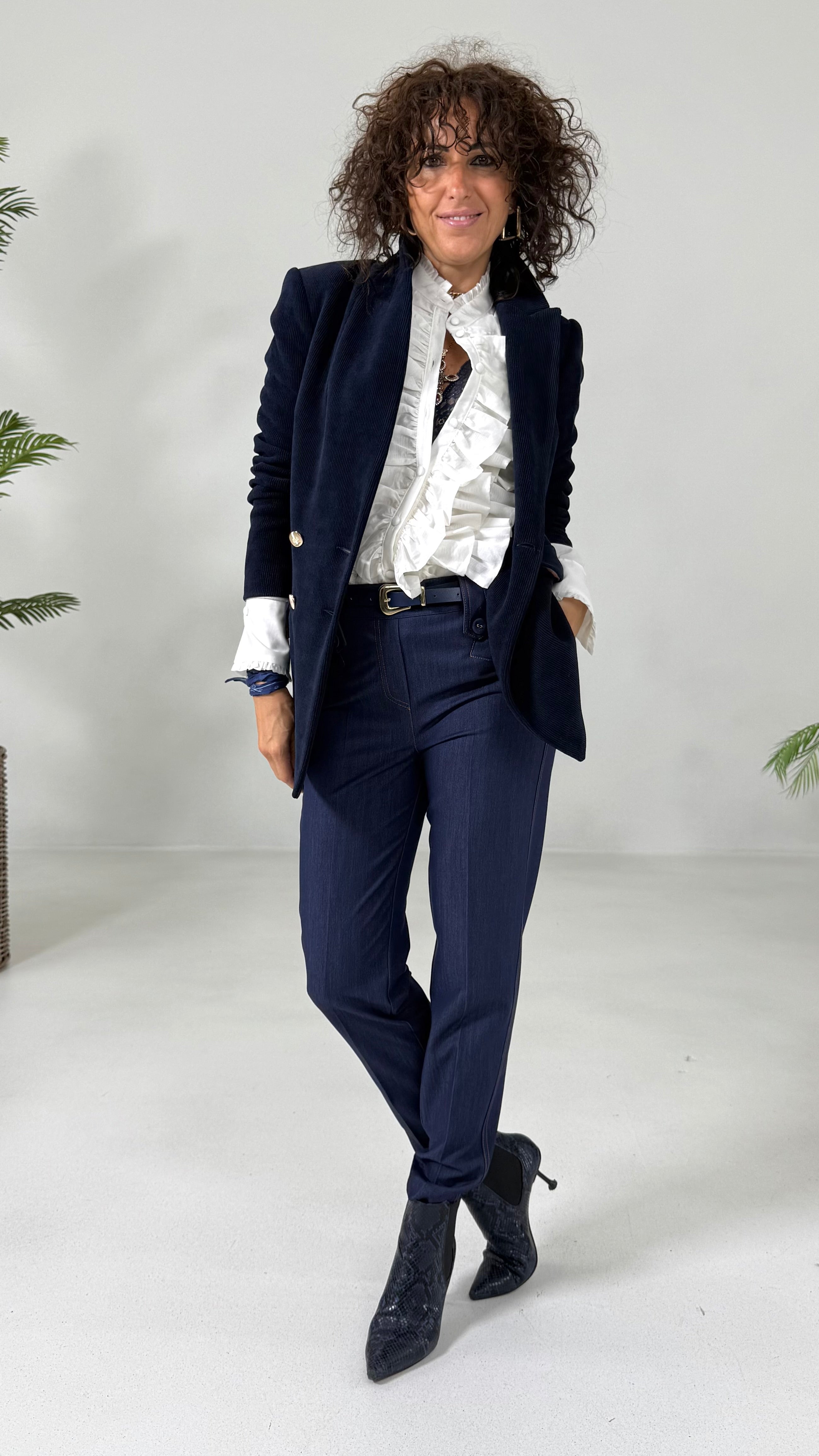 BASIC IN TESSUTO JEANS SLEGATO