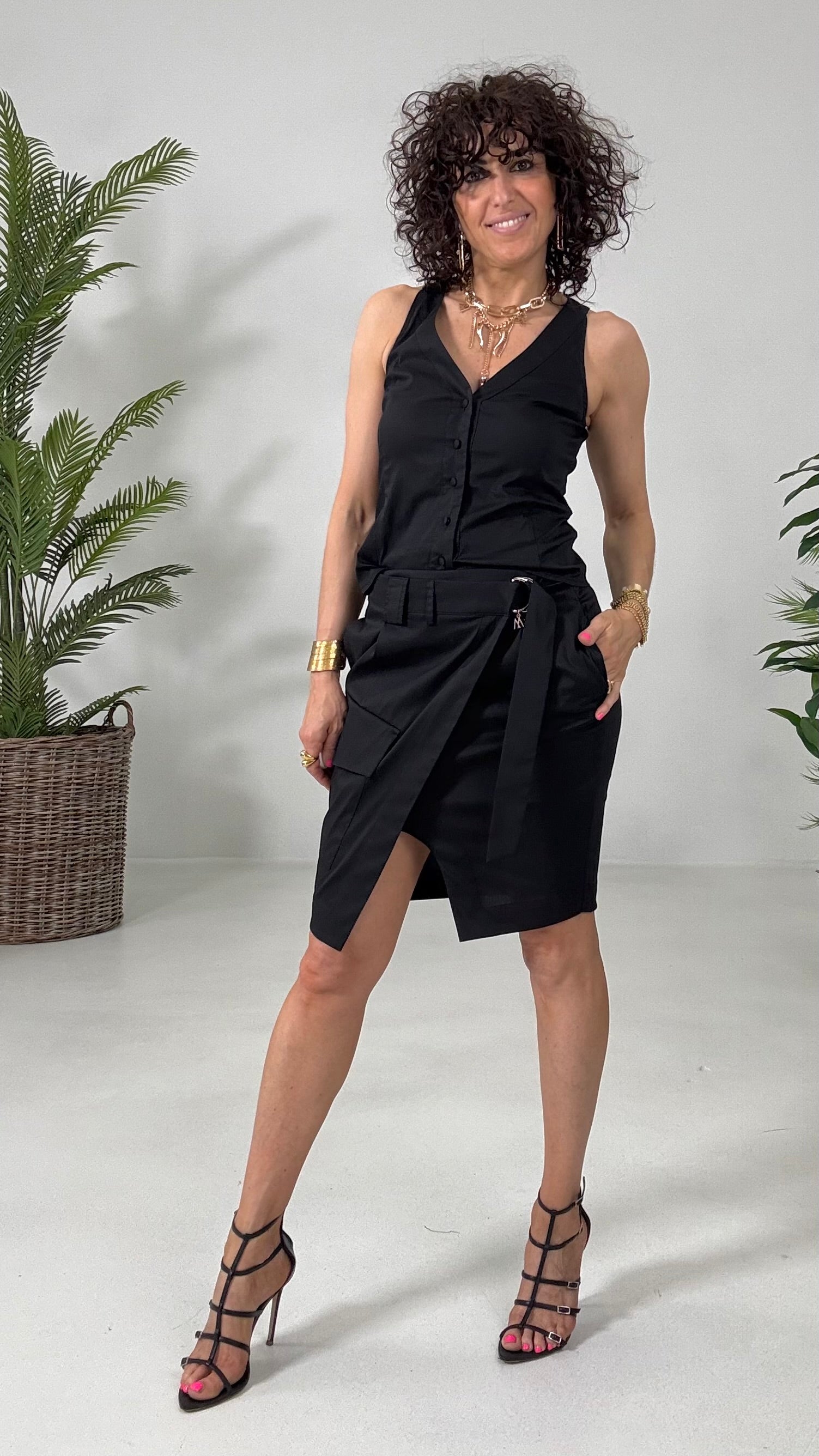 708 P25 NERO CAMICIA SCOLLO AMERICANA IN PELLE D UOVO