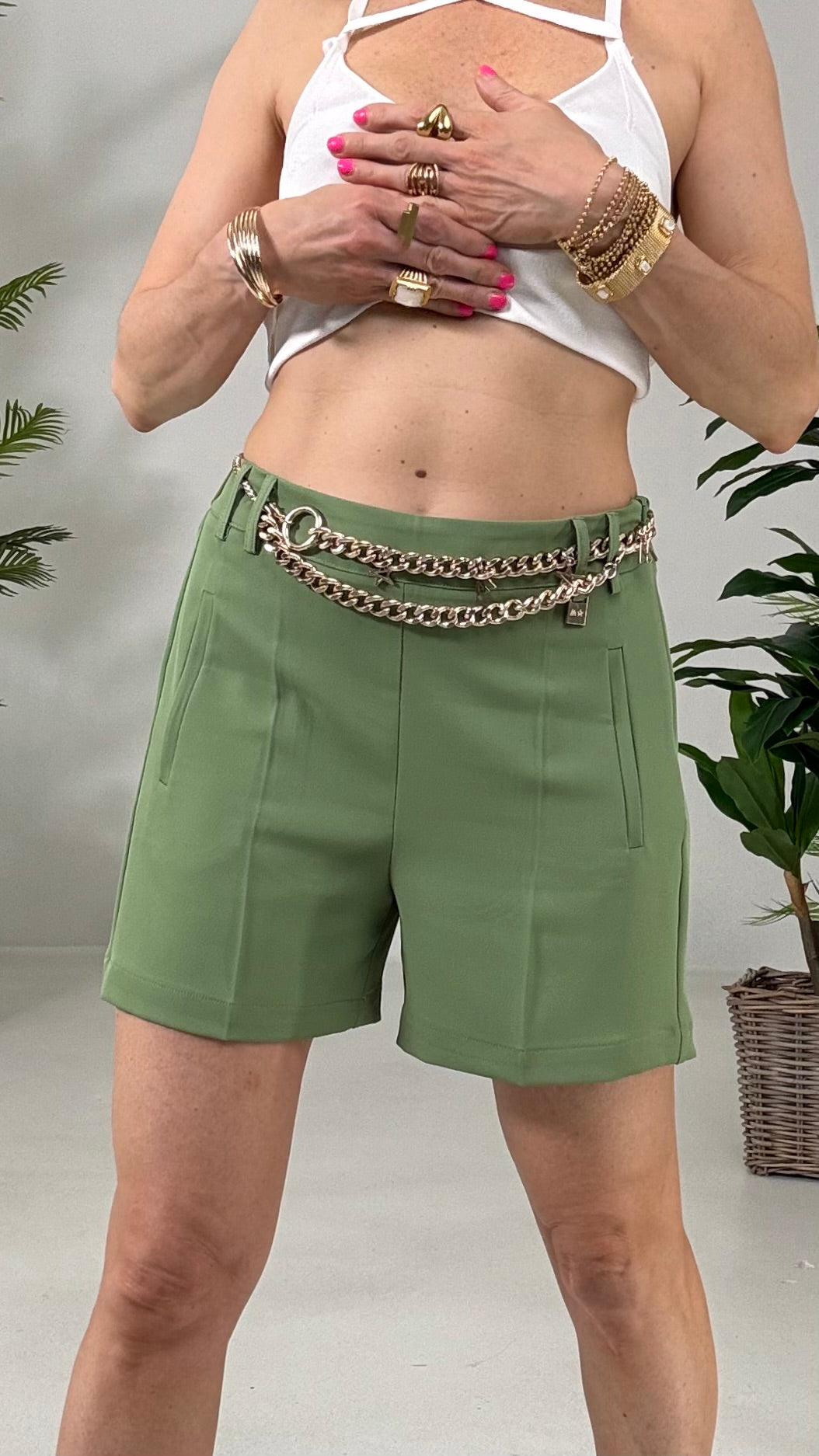 831 P25 VERDE AVOCADO SHORT IN CADY