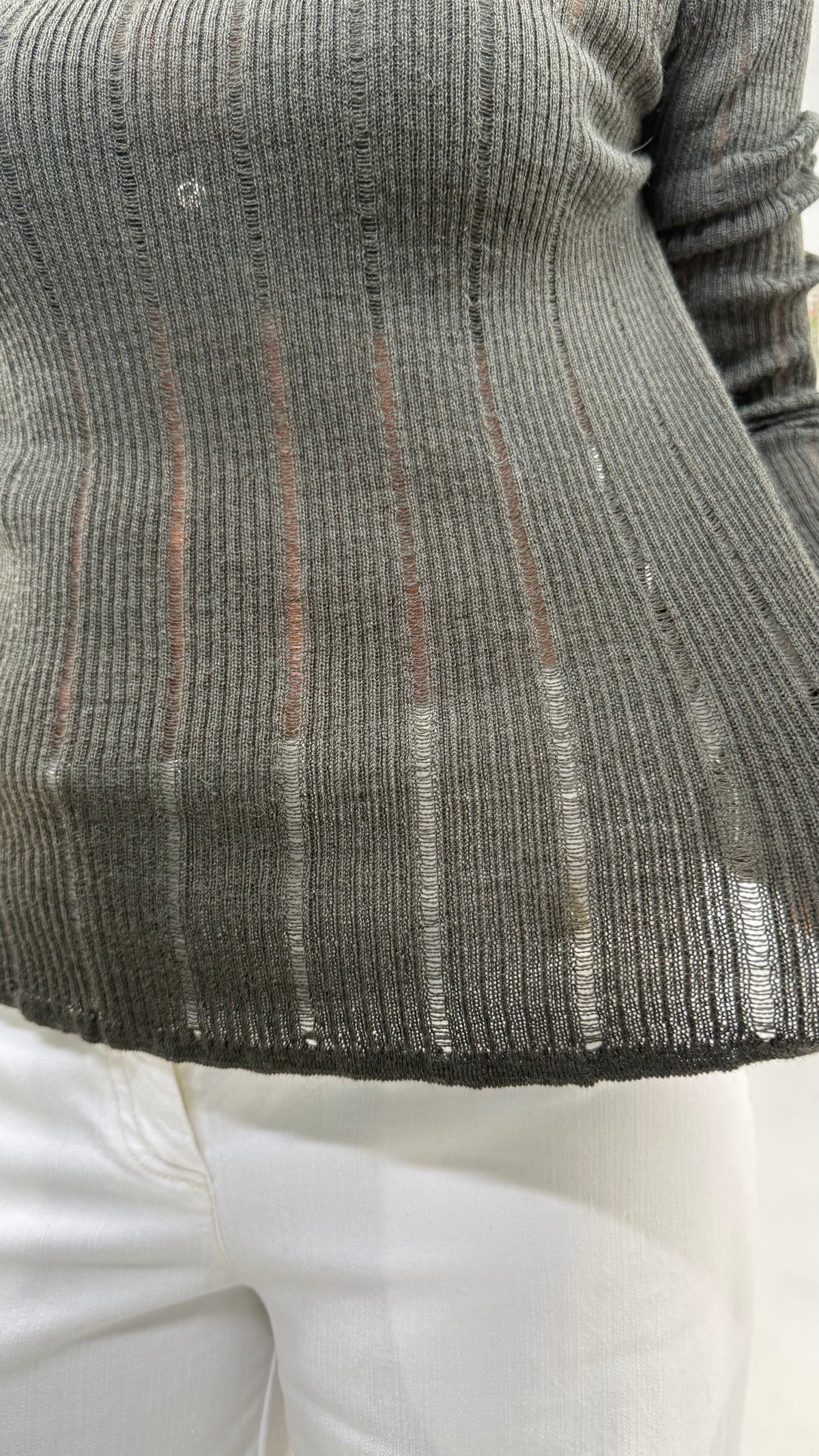 MAGLIA COLLO ALTO FLUTTUANTE IN MERINOS