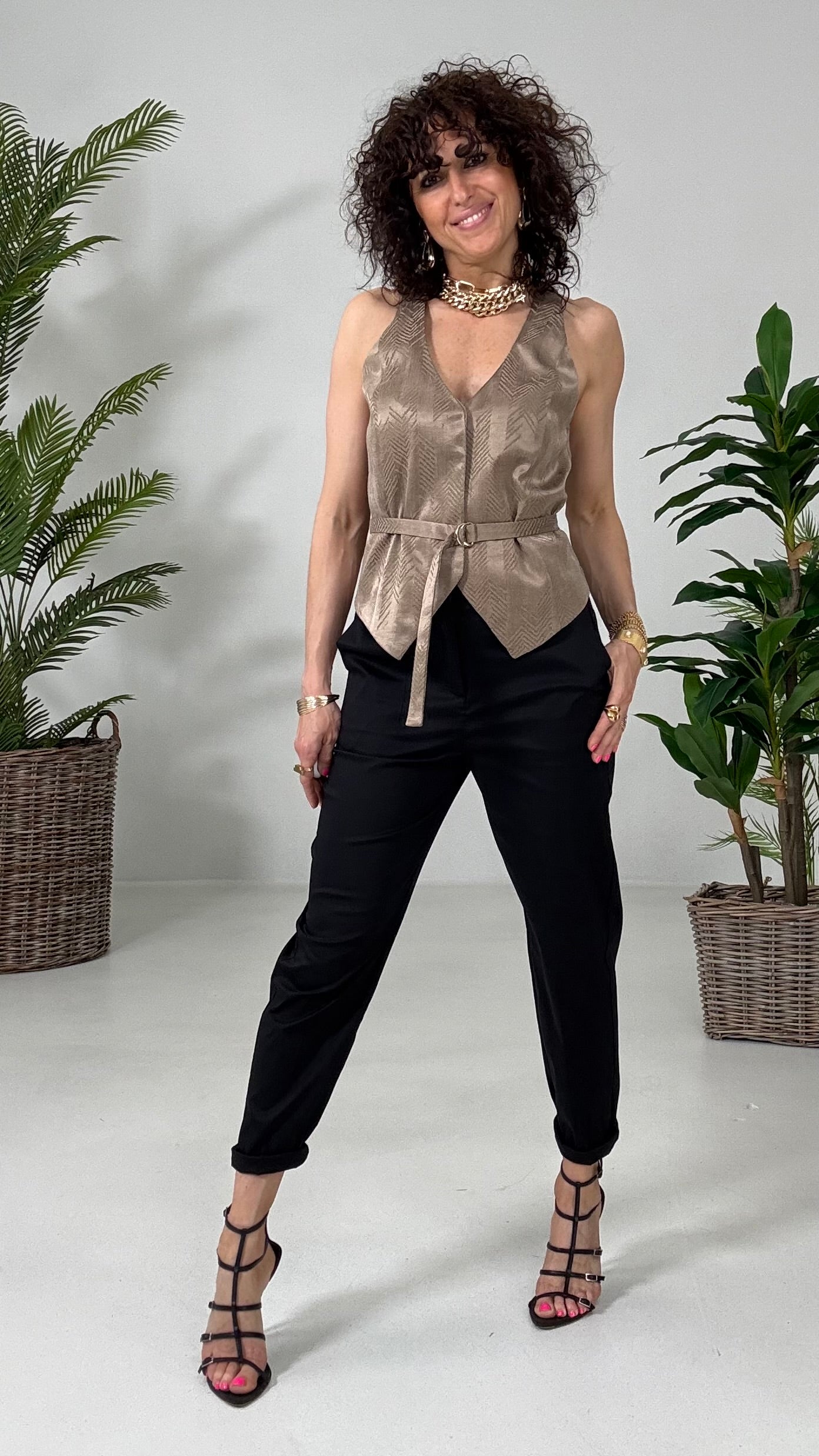 821 P25 NERO BAGGY IN PELLE D UOVO
