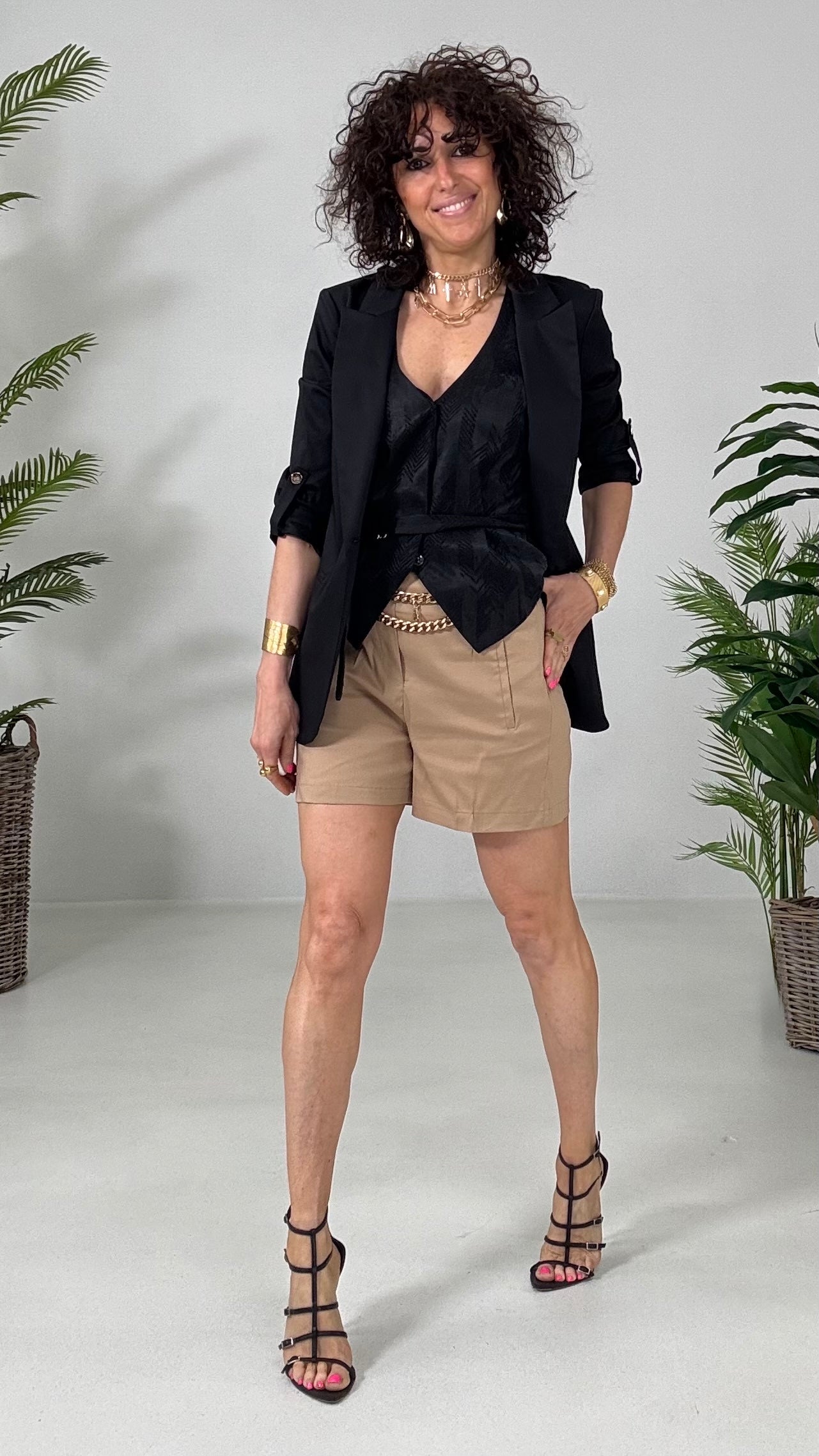 828 P25 KAKI SHORT IN PELLE D UOVO