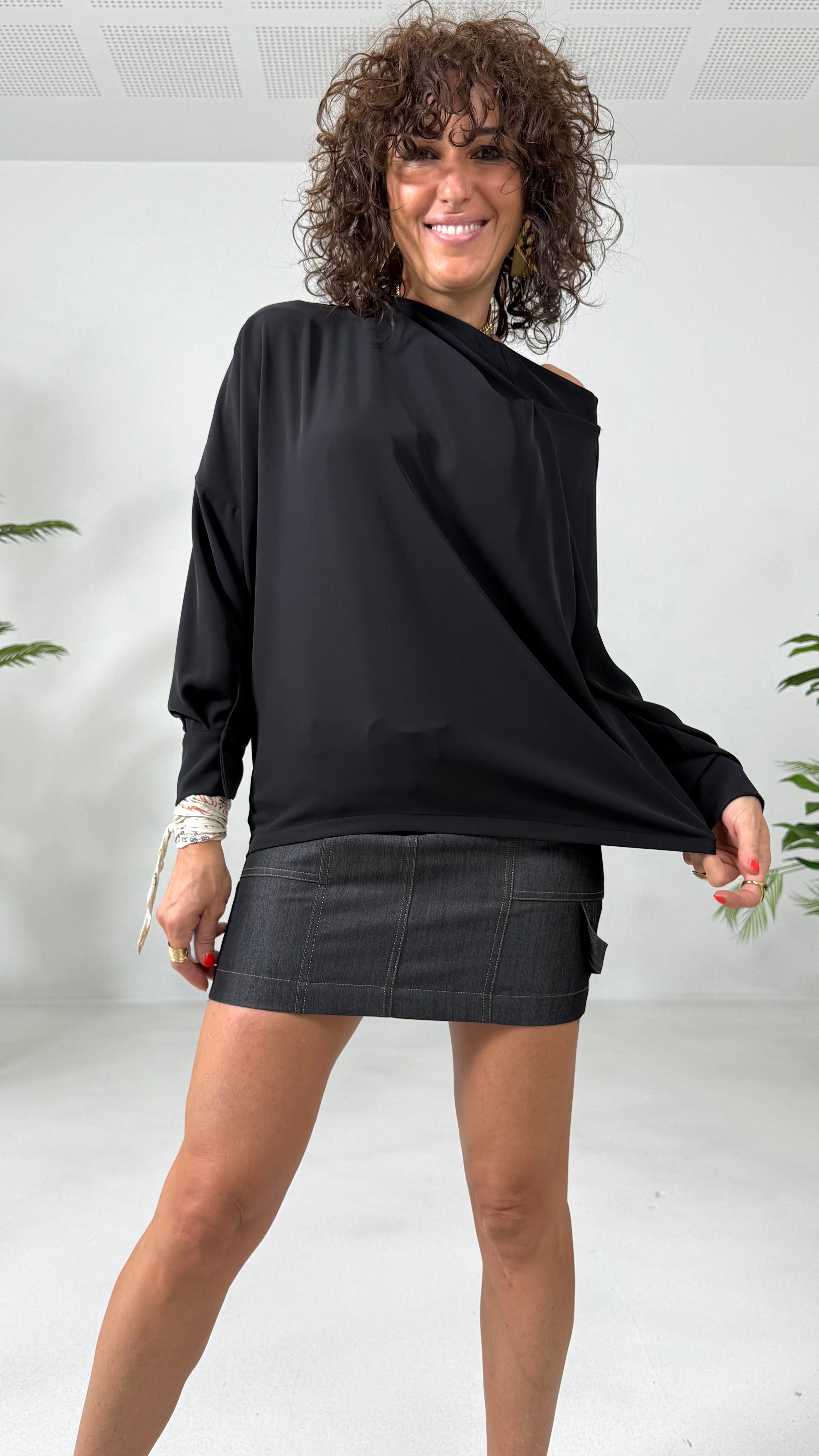 CAMICIA ASIMMETRICA LINEA QUADRATA IN CADY FLUIDO