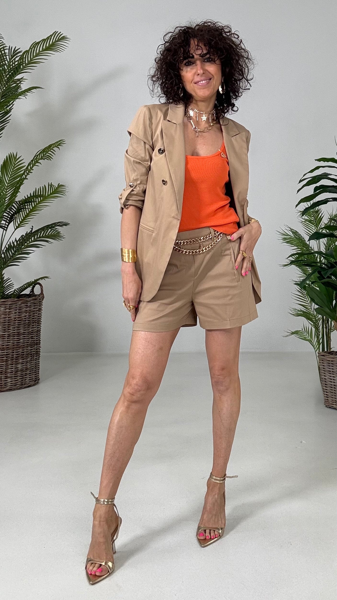 828 P25 KAKI SHORT IN PELLE D UOVO