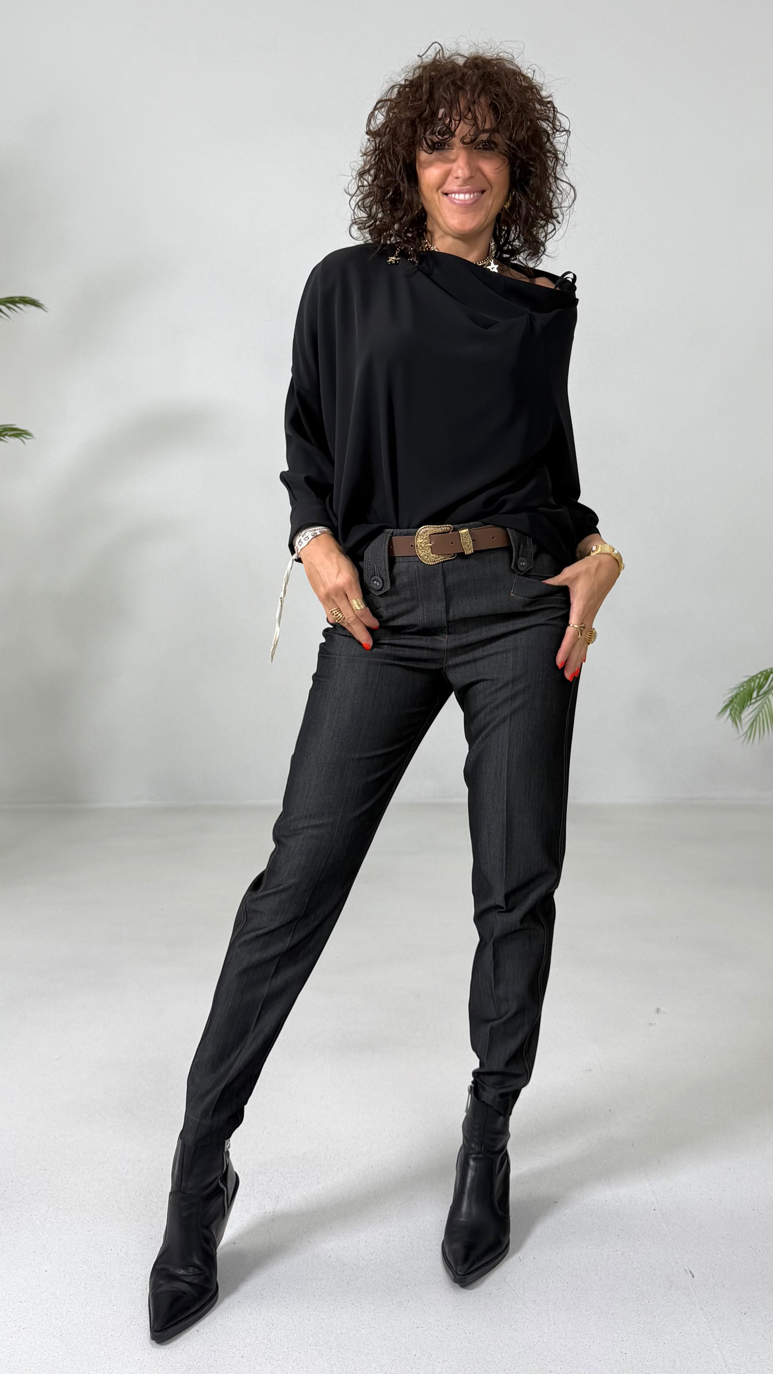 CAMICIA ASIMMETRICA LINEA QUADRATA IN CADY FLUIDO