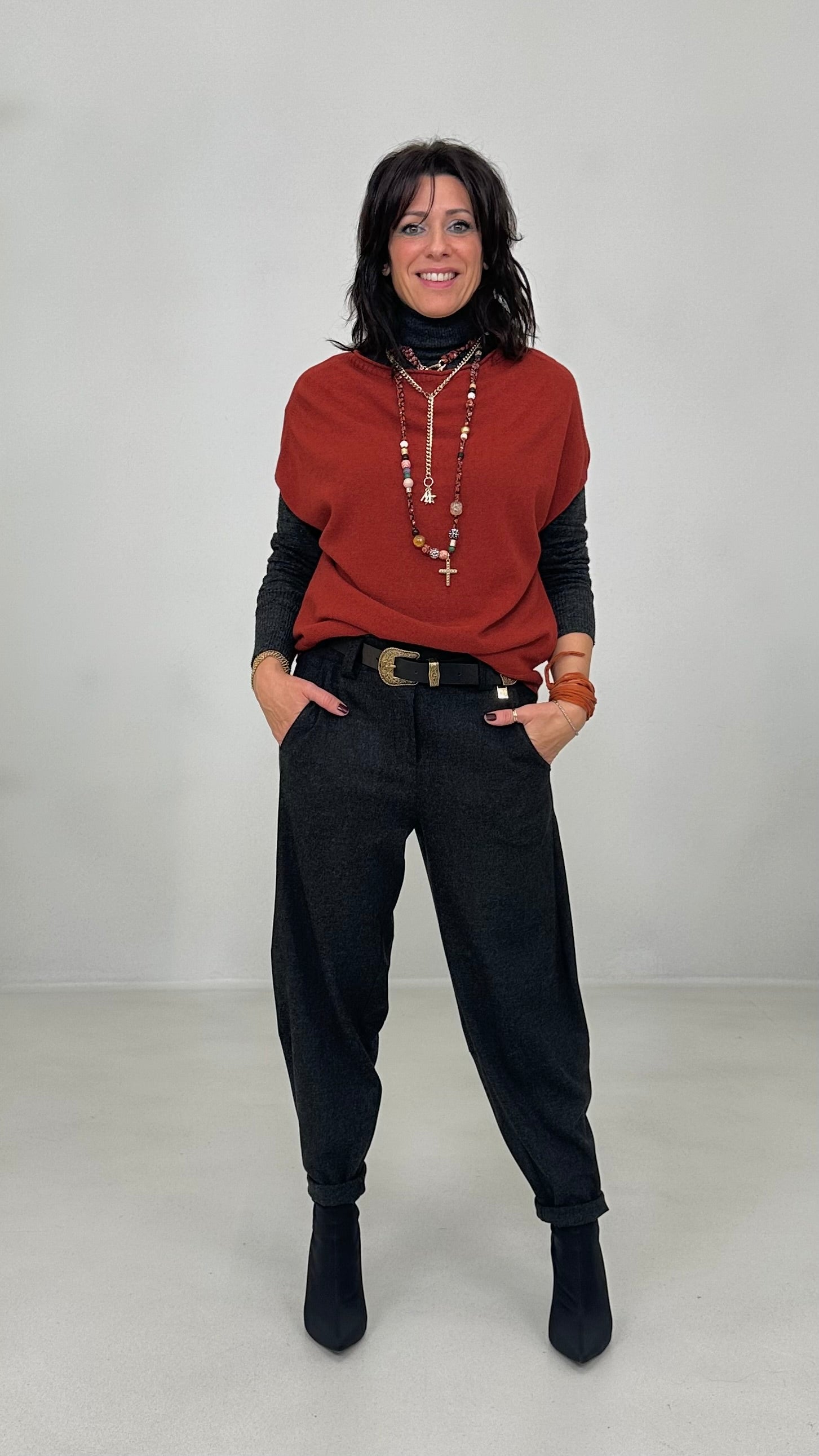 MAGLIA BASIC COLLO ALTO IN LANA VISCOSA