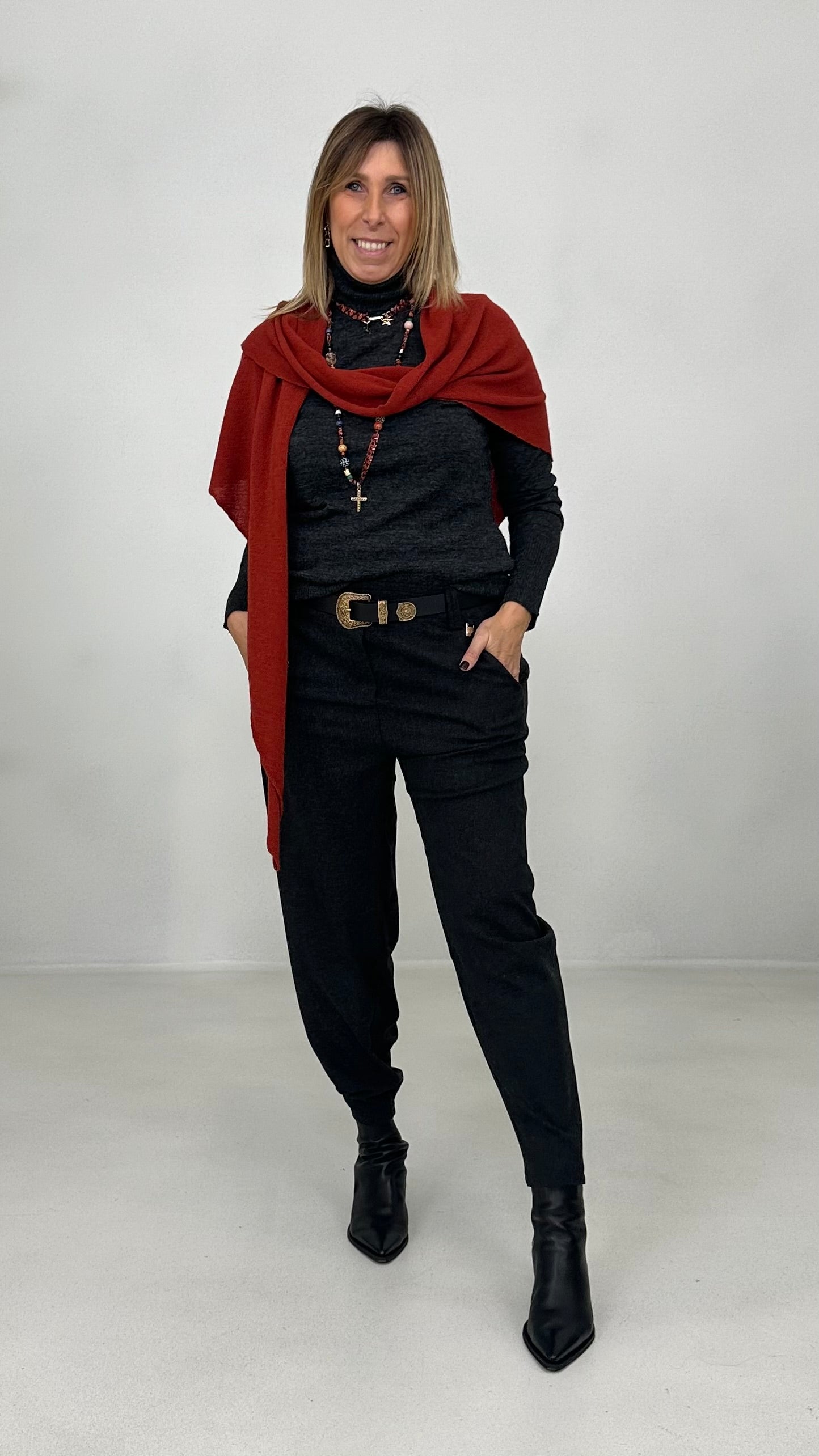 MAGLIA BASIC COLLO ALTO IN LANA VISCOSA