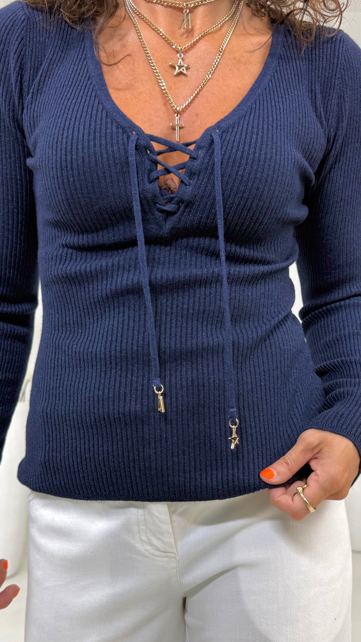 MAGLIA COSTINA SLIM SCOLLO A V LACCIO IN CALDA VISCOSA