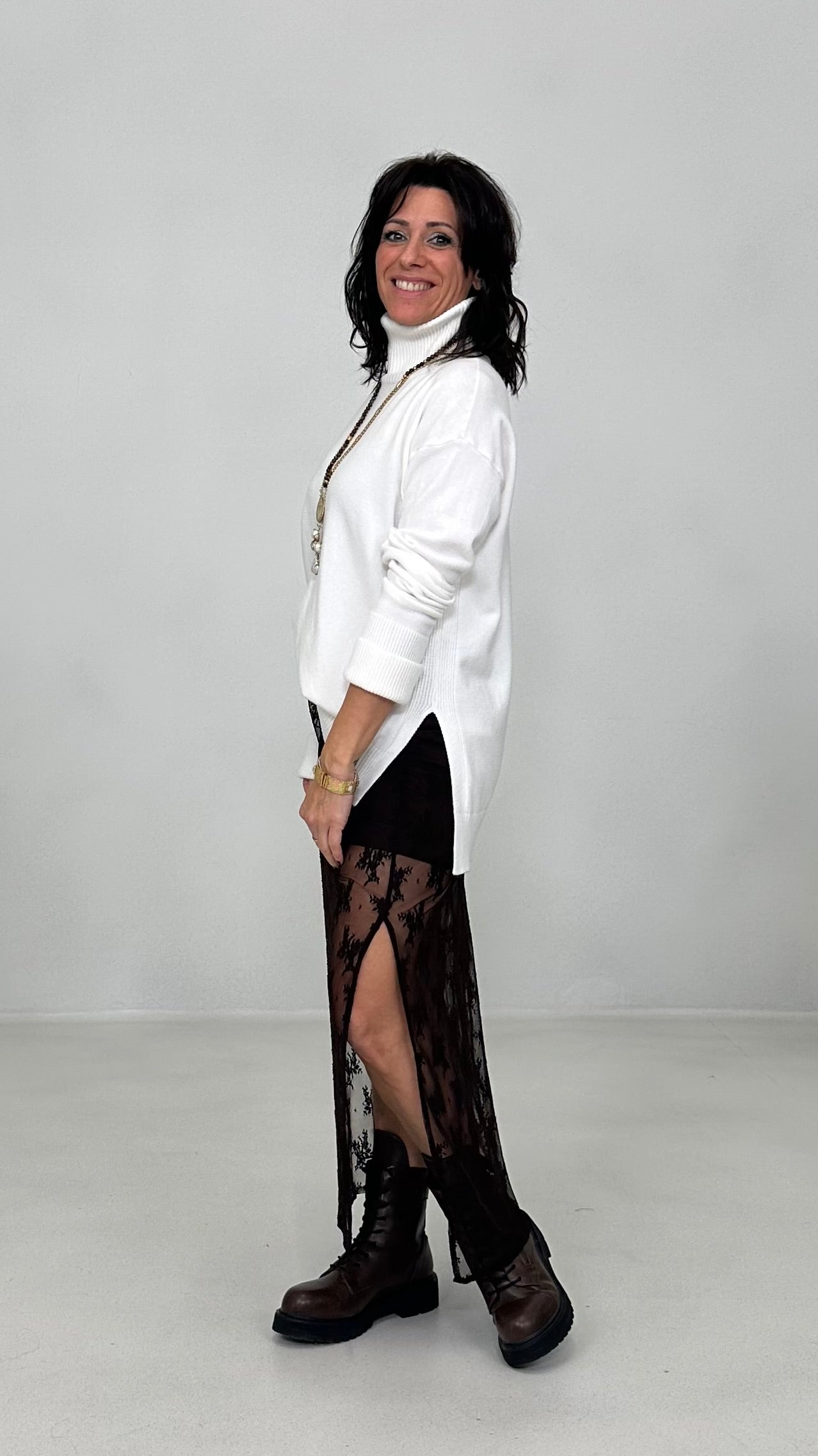 GONNA LUNGA IN PIZZO ELASTICIZZATO CON SOTTOGONNA