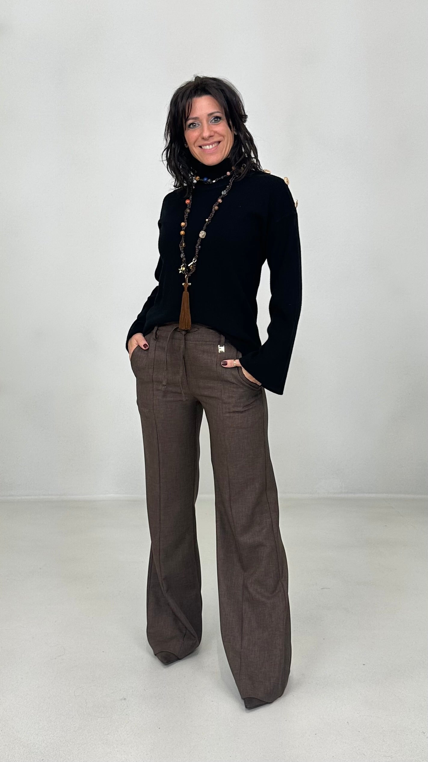 MAGLIONCINO CALDA VISCOSA BOTTONI SPALLE