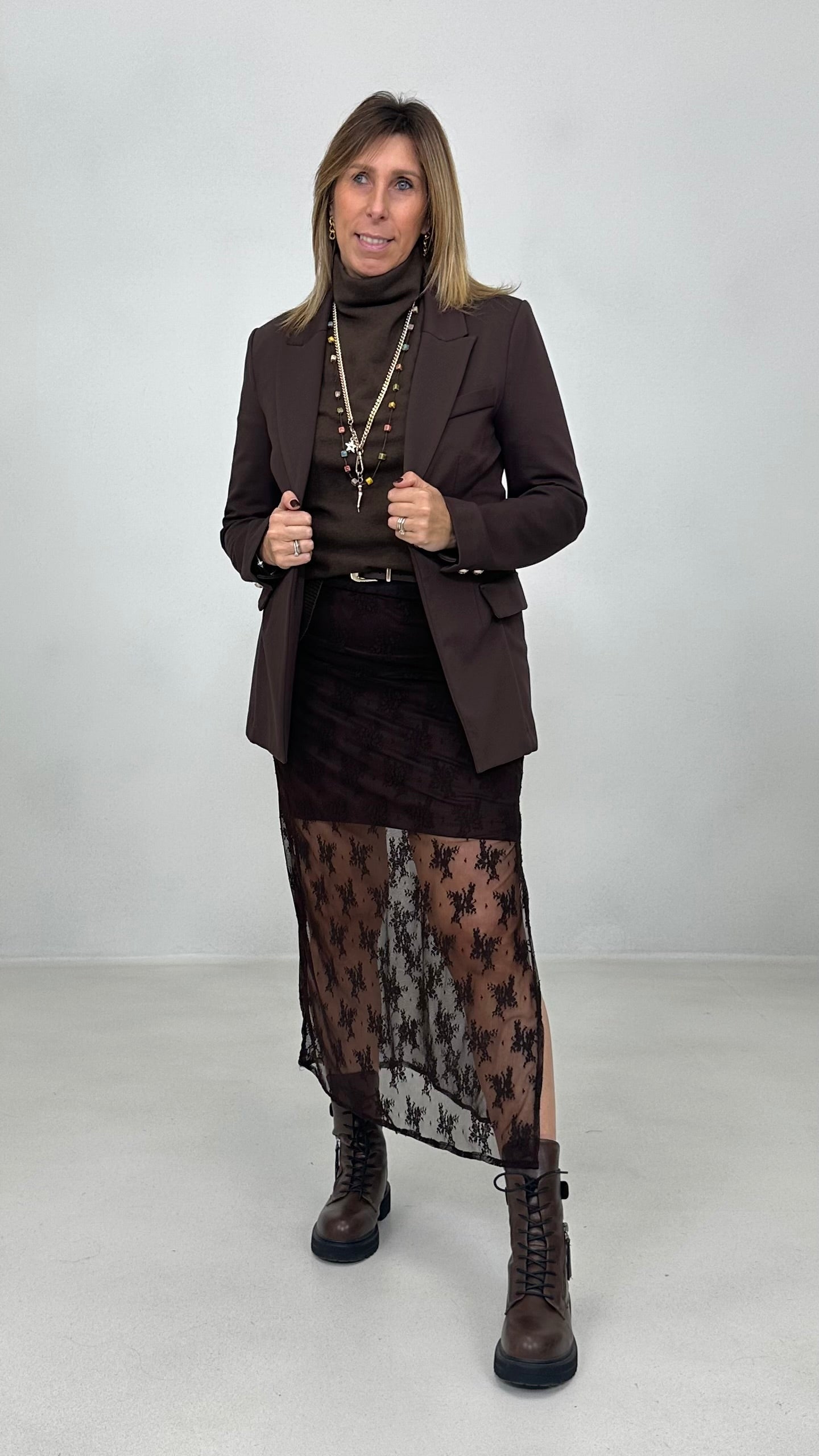 GONNA LUNGA IN PIZZO ELASTICIZZATO CON SOTTOGONNA