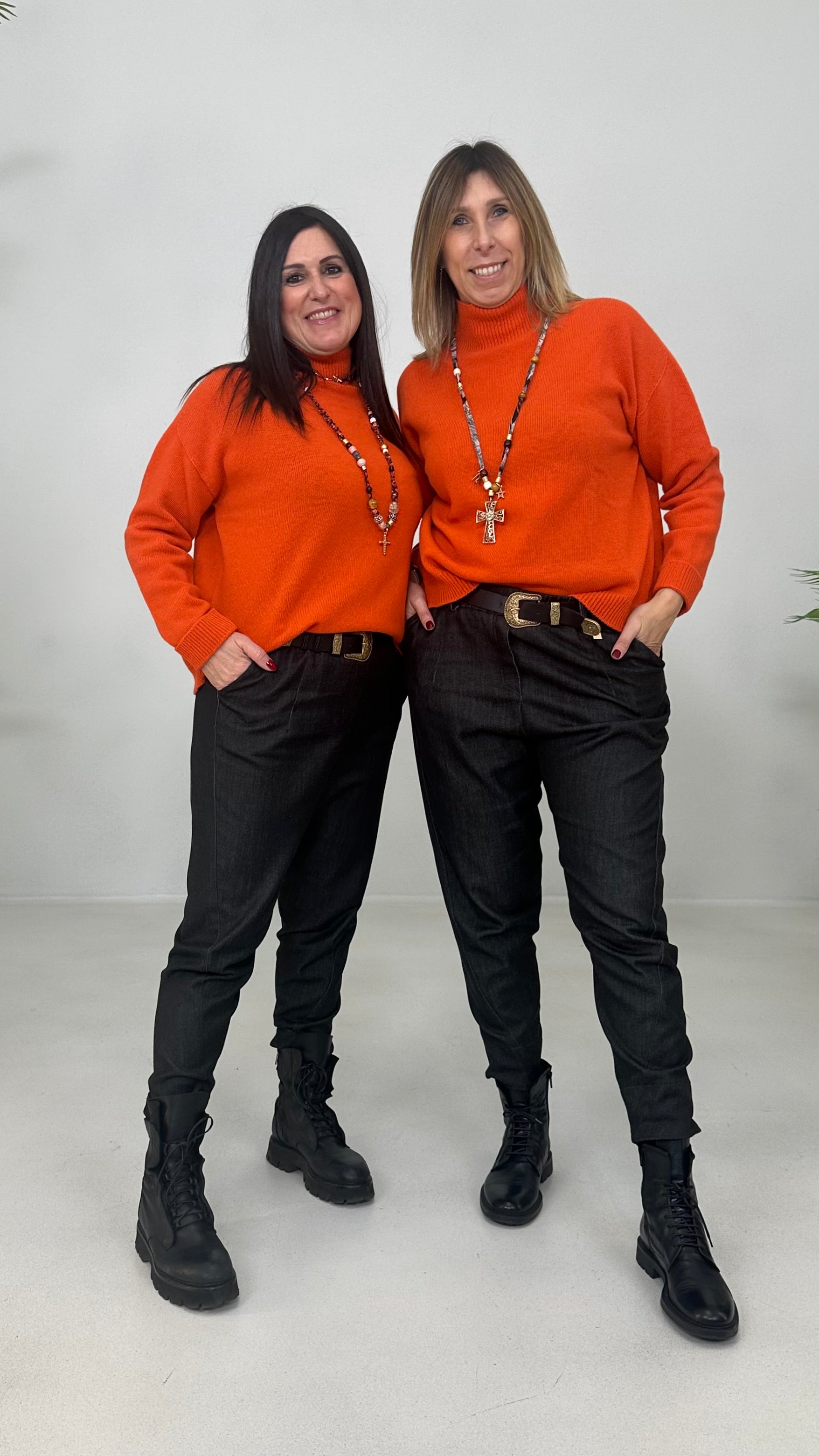 BAGGY CON CAVALLO BASSO IN MAGLIA TECNICA EFFETTO JEANS