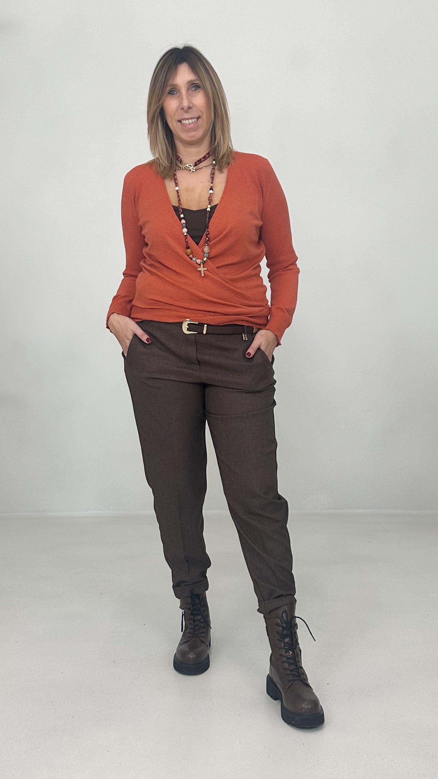 MAGLIA SCOLLO ARROTONDATO IN JERSEY A COSTINA IN MISTO CASHMERE