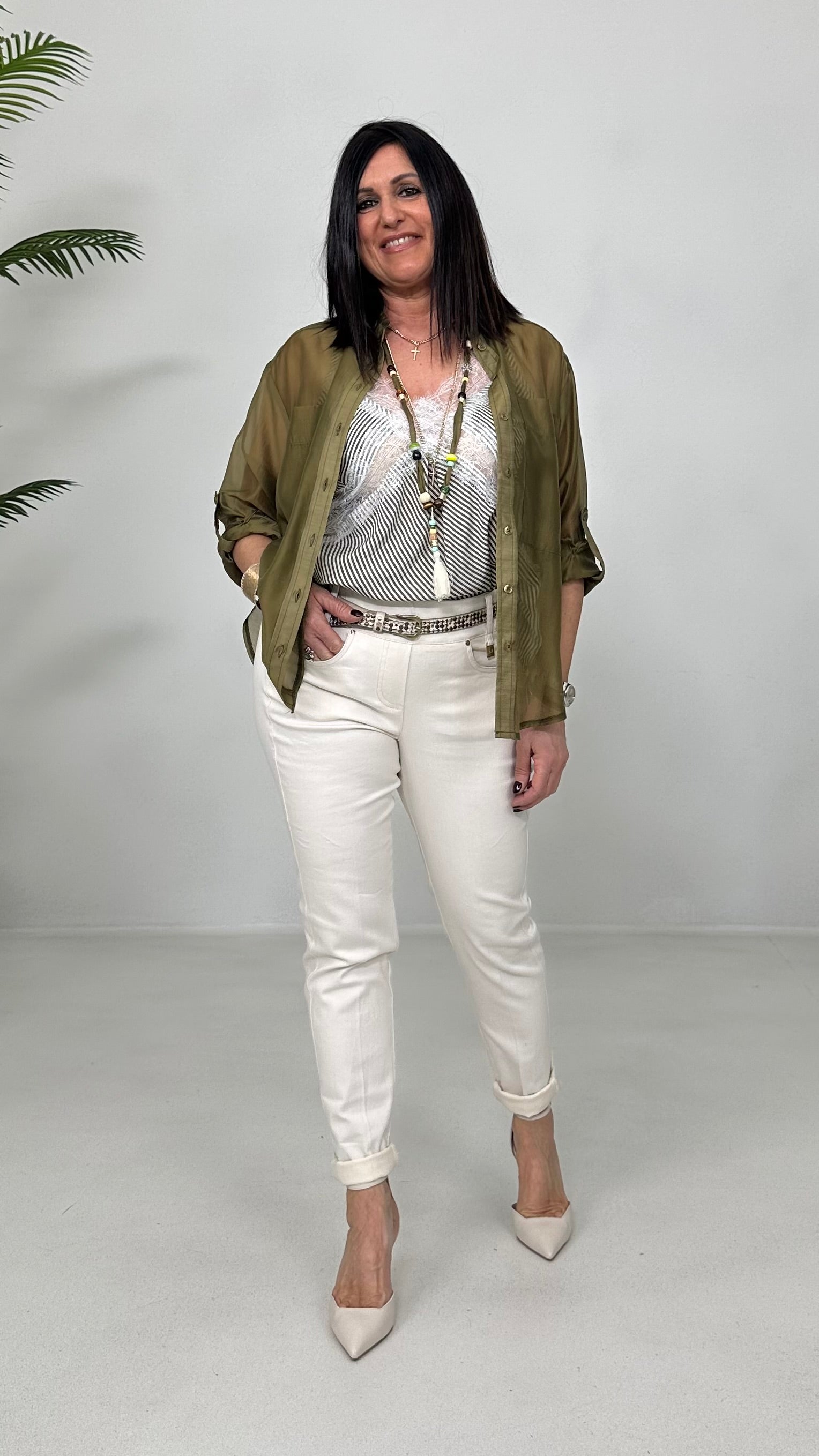 TOP A RIGHE CON PIZZO IN CONTRASTO