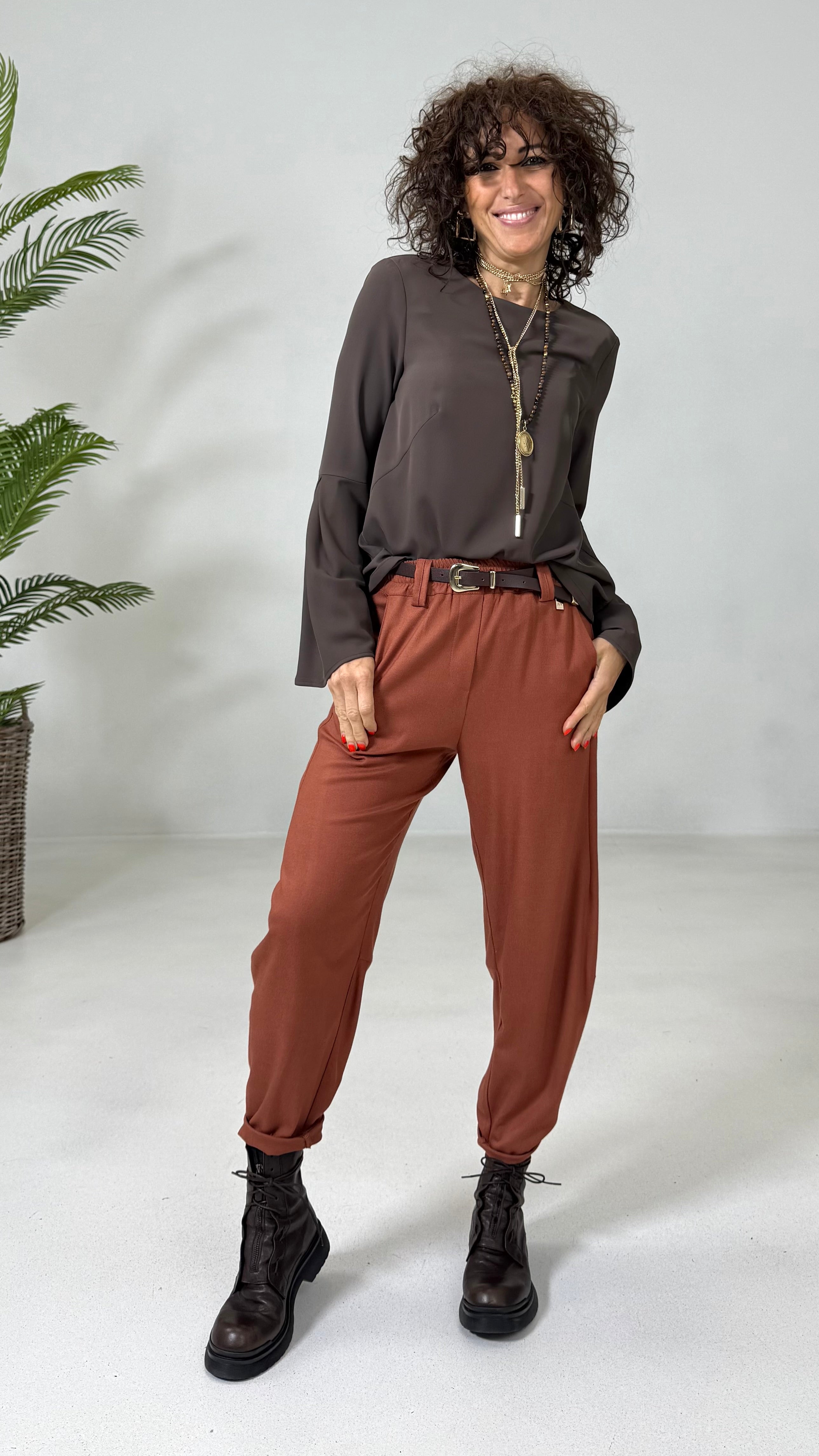 CAMICIA IN CADY FLUIDO CON MANICHE SVASATE