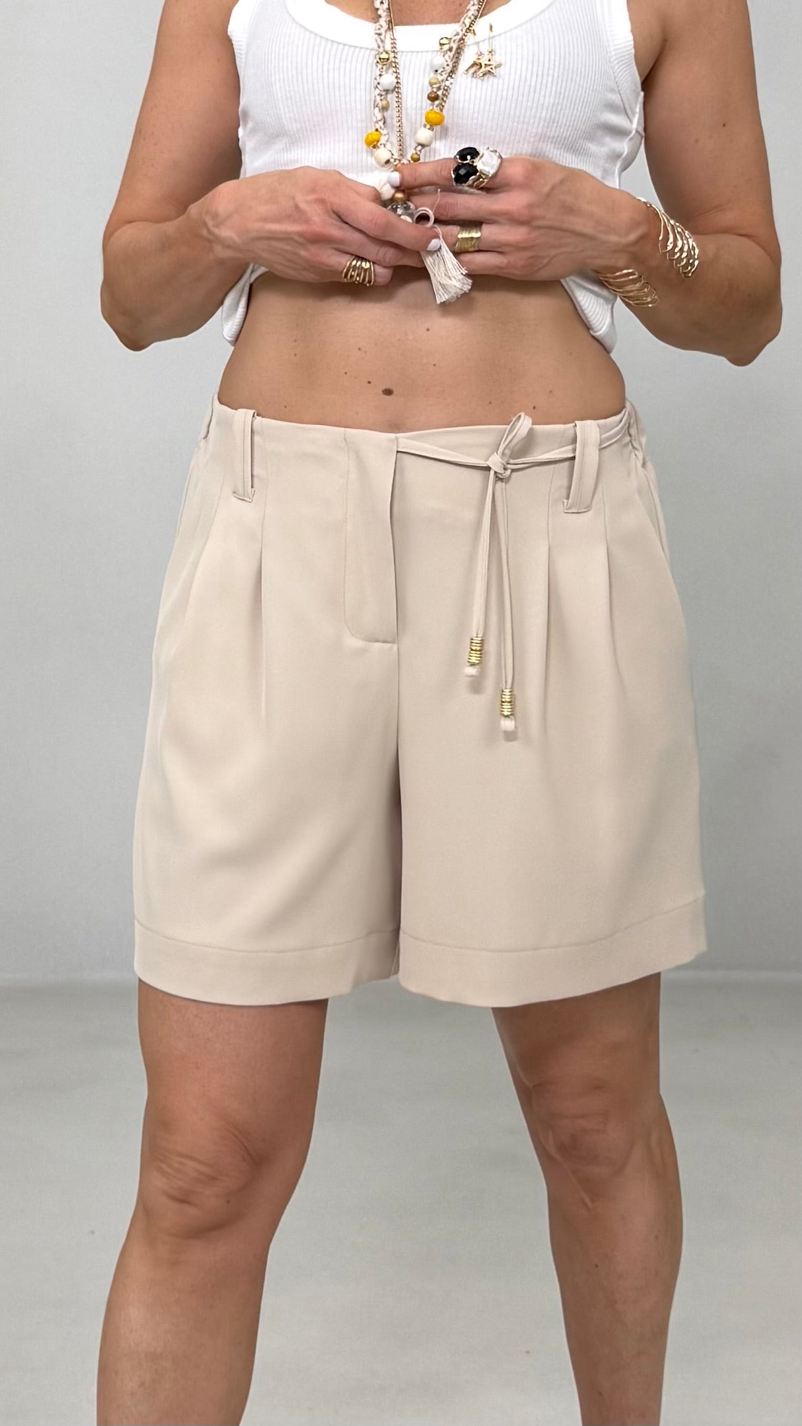 BERMUDA IN CADY FLUIDO LACCI DAVANTI
