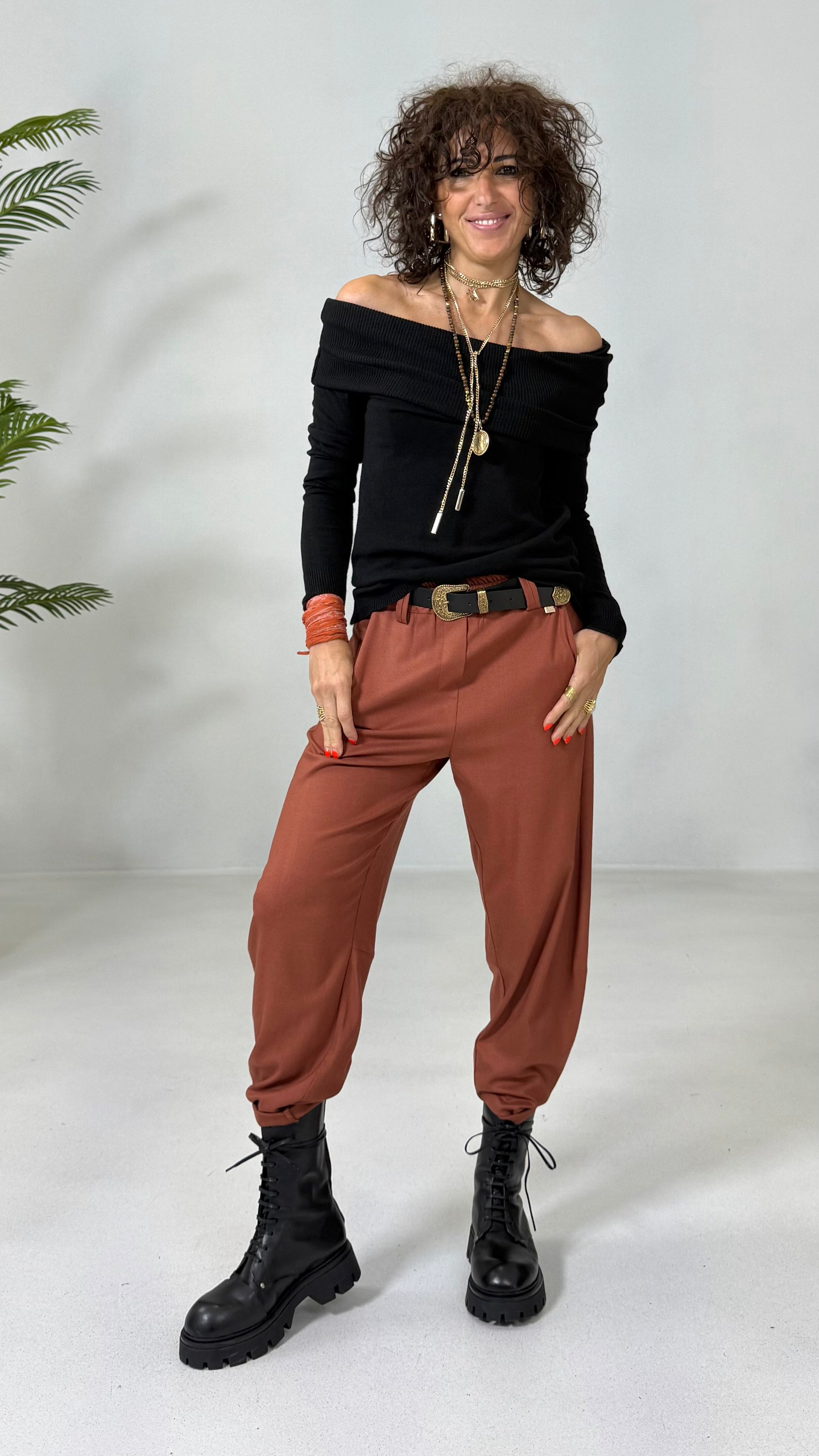 MAGLIA IN CALDA VISCOSA LINEA DRITTA COLLO SHIFFER