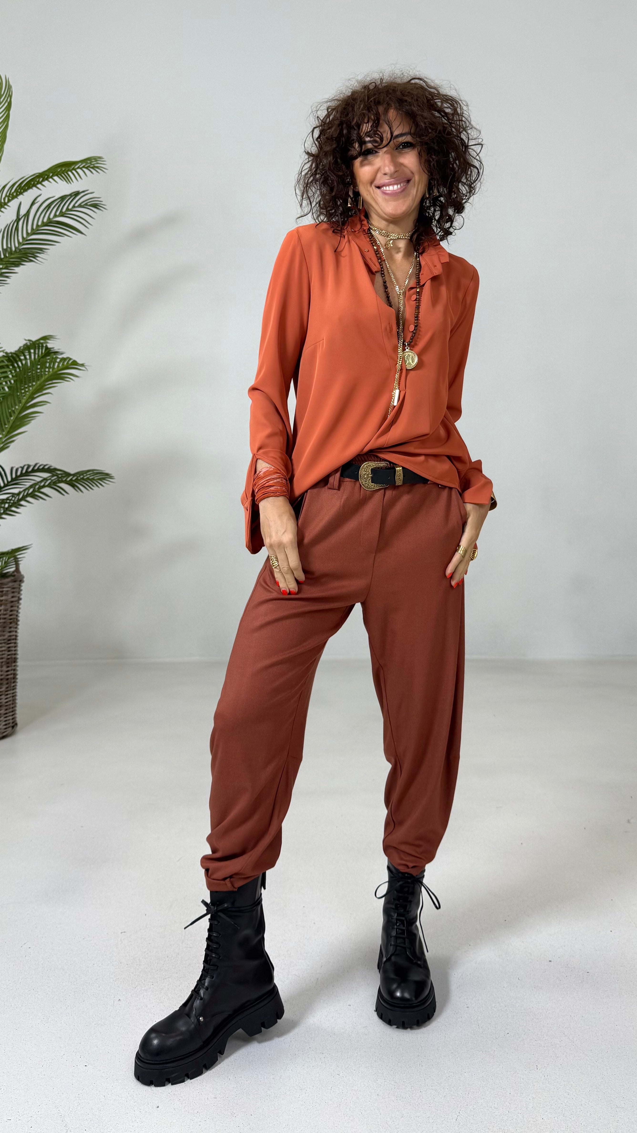 CAMICIA IN CADY FLUIDO CON BORCHIE COLLO