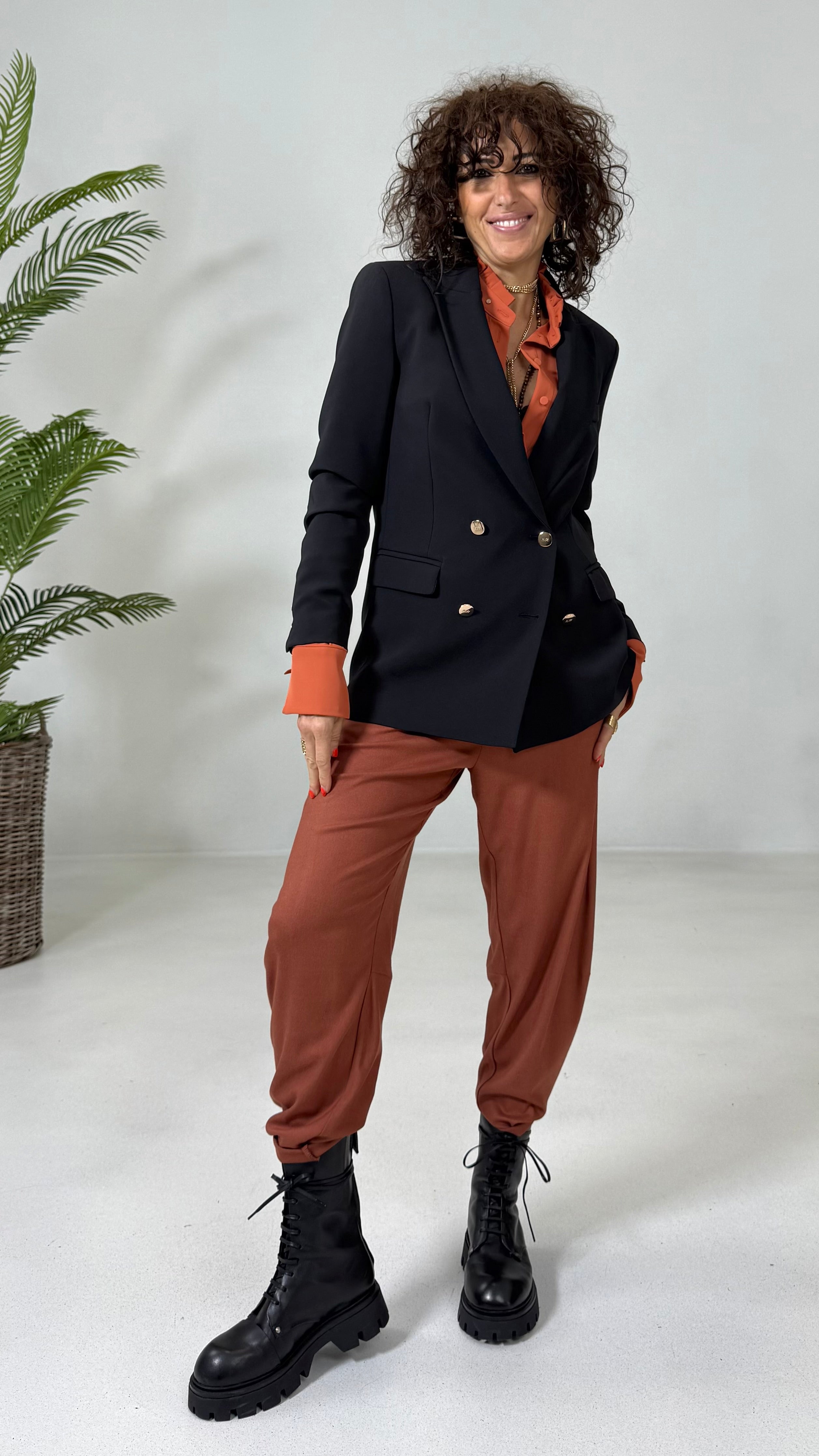 CAMICIA IN CADY FLUIDO CON BORCHIE COLLO