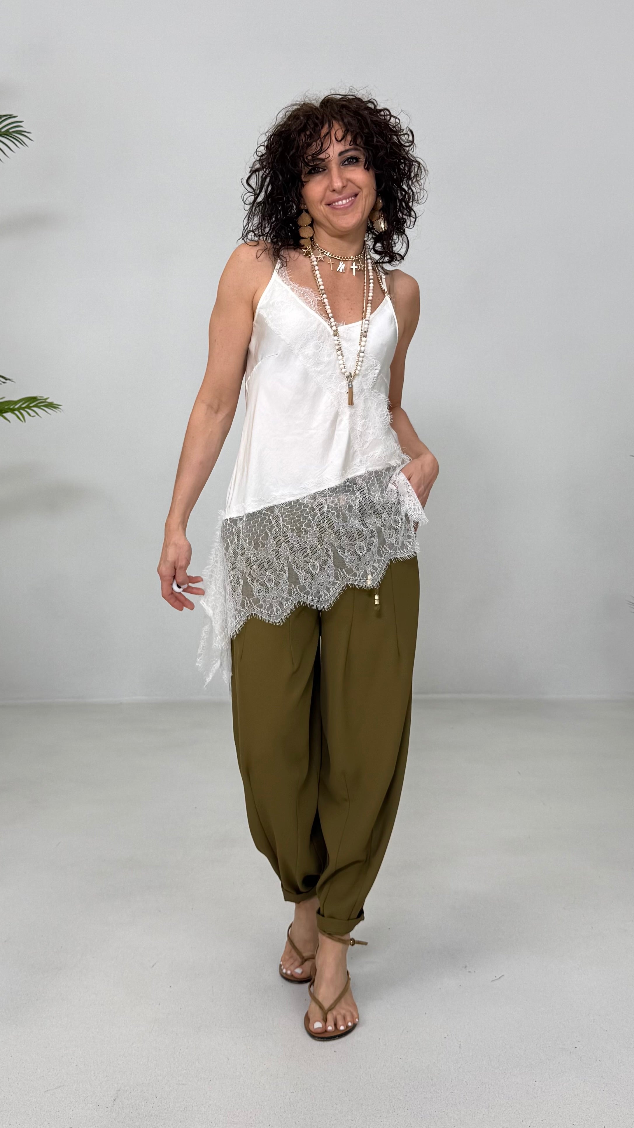 TOP ASIMMETRICO PIZZO IN TONO