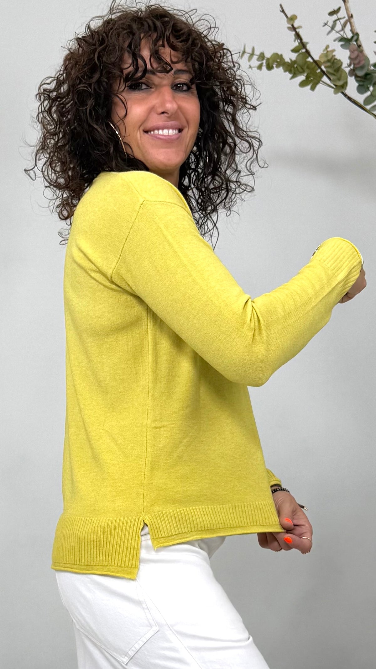 MAGLIA QUADRATA CON SCOLLO A V IN CALDA VISCOSA