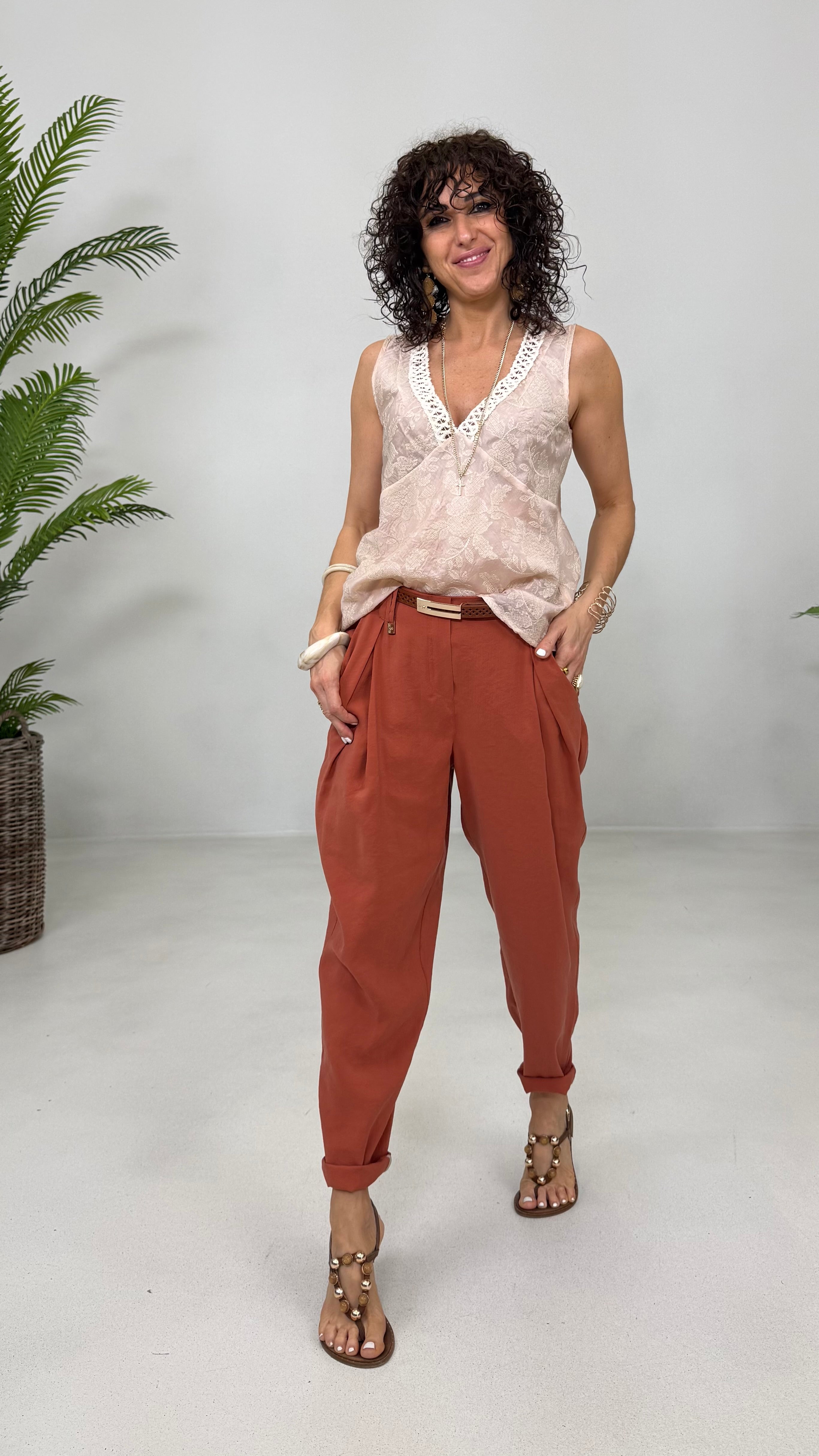 TOP IN VOILE RICAMATO CON PASSAMANERIA