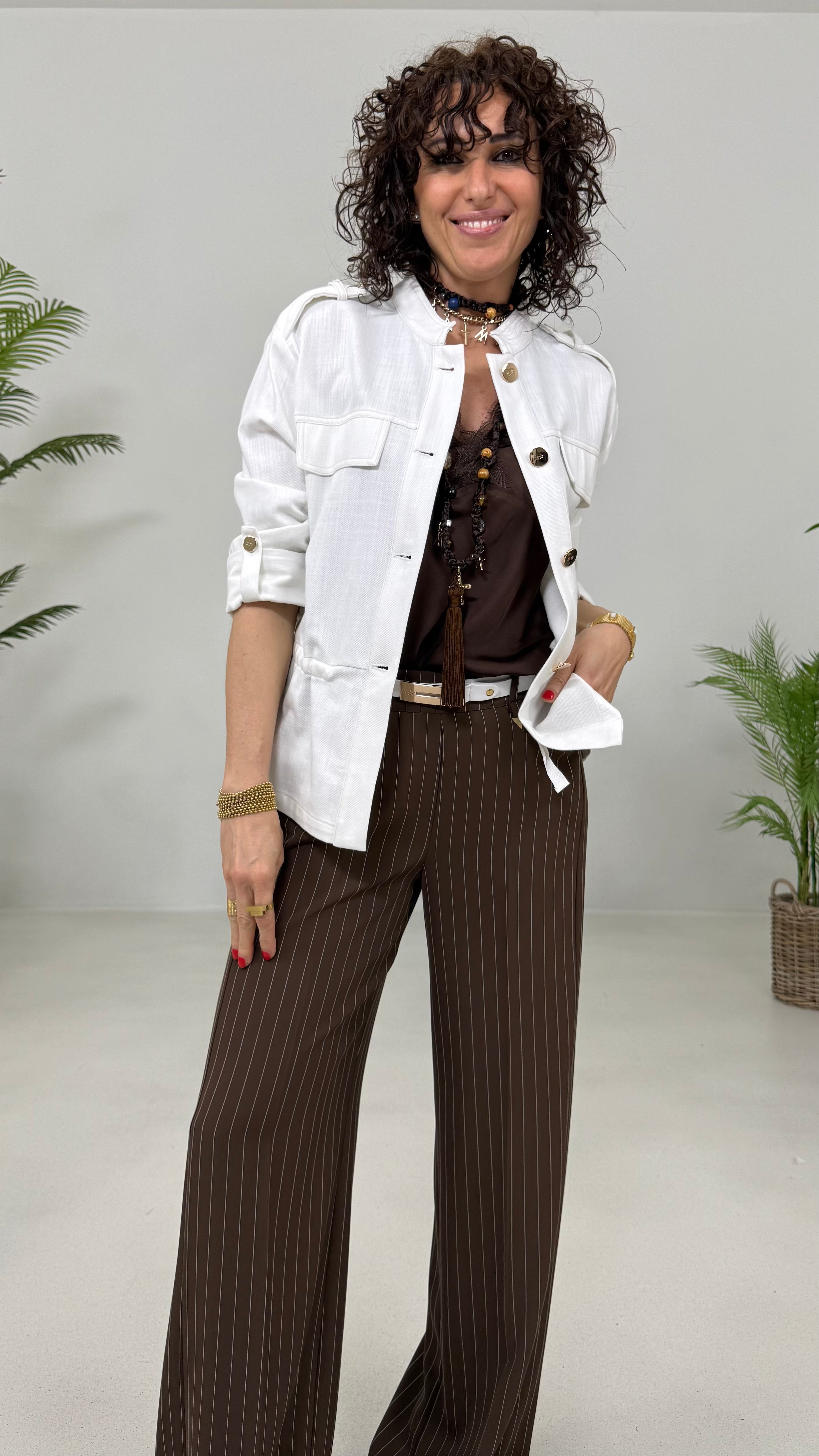 TOP RASO SPALLA LARGA PIZZO IN TONO